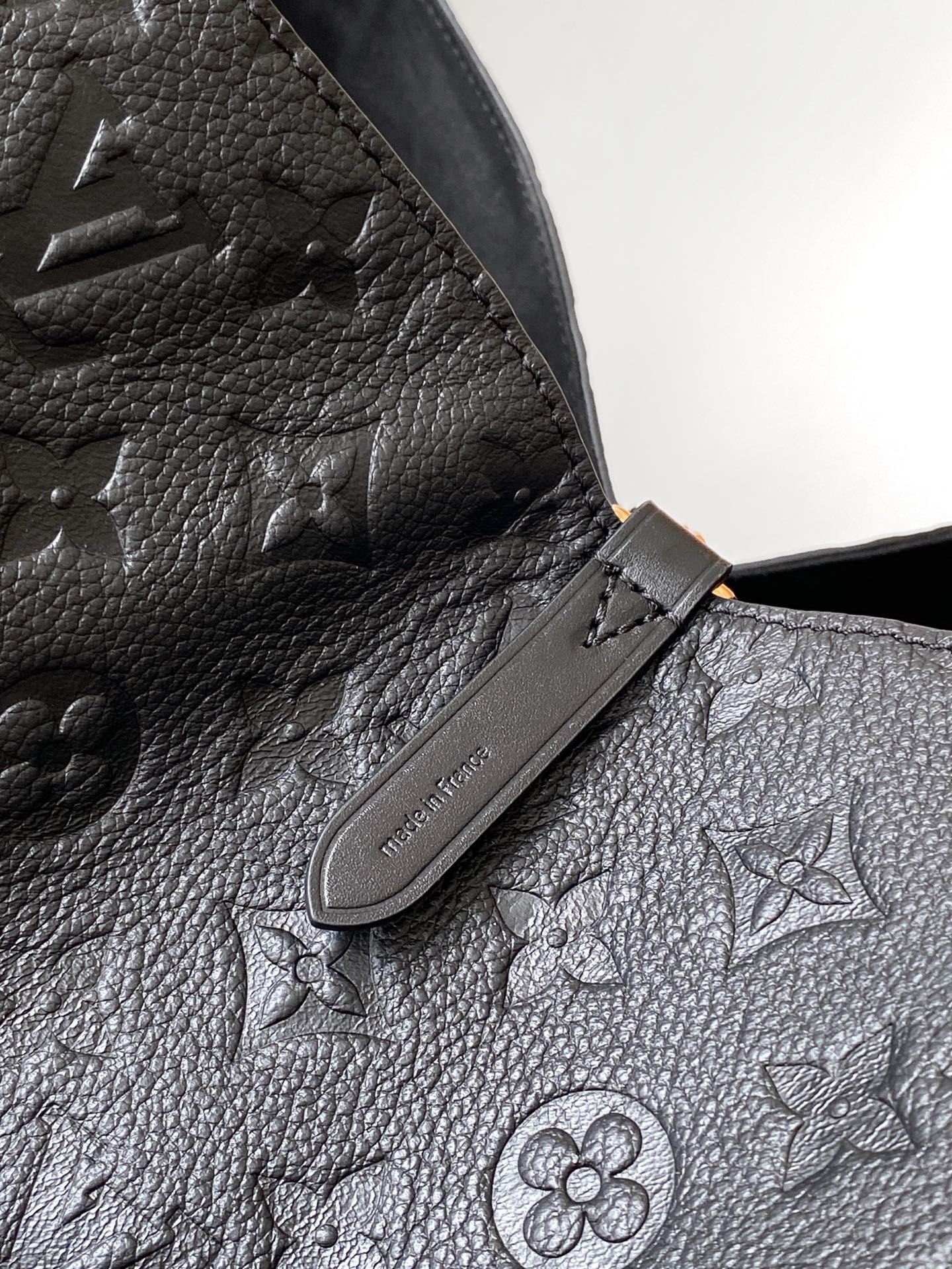 Louis Vuitton All In One MM Handbag - Image 8