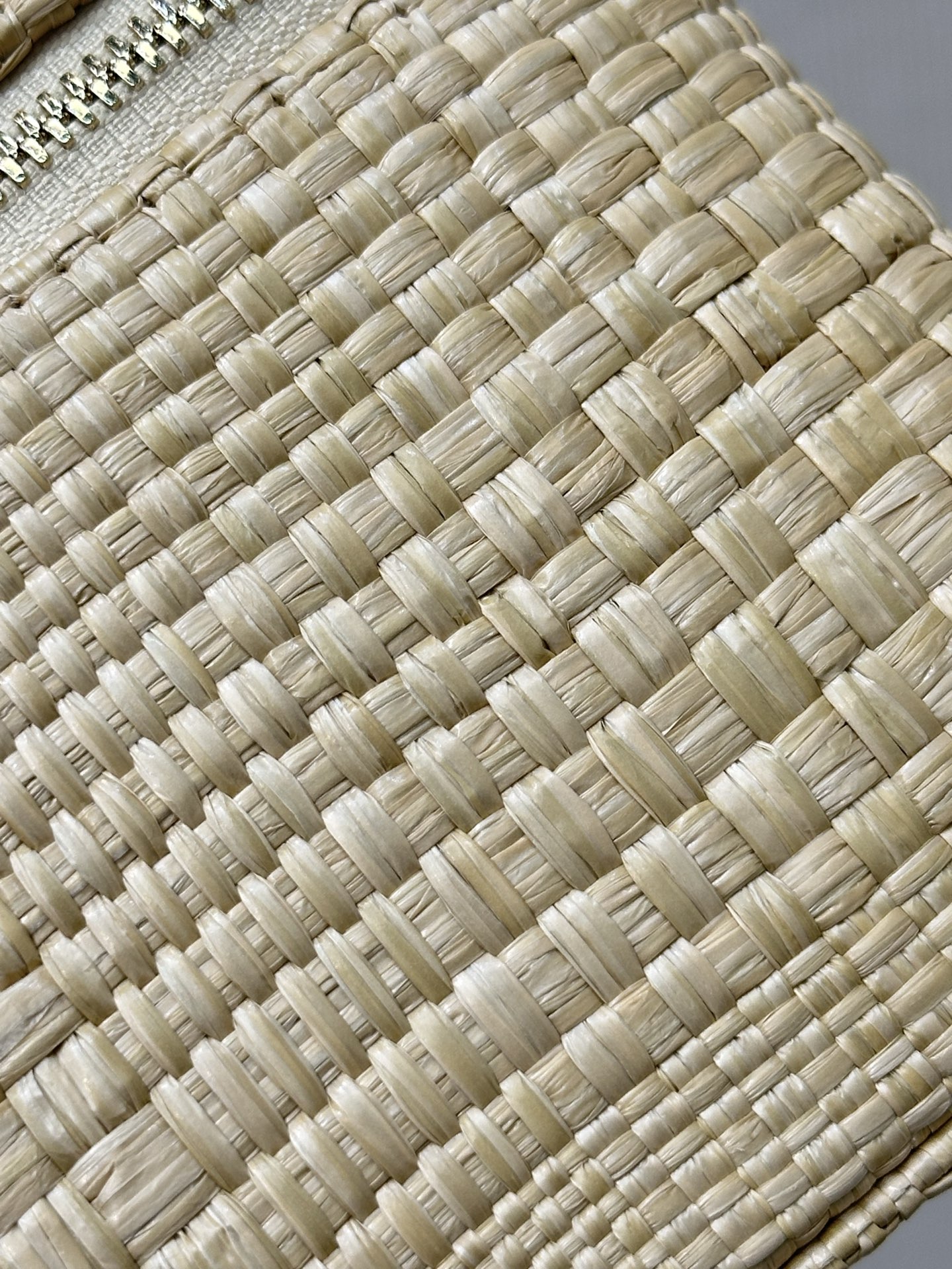 Chanel 26P Woven Box Bag - Image 8