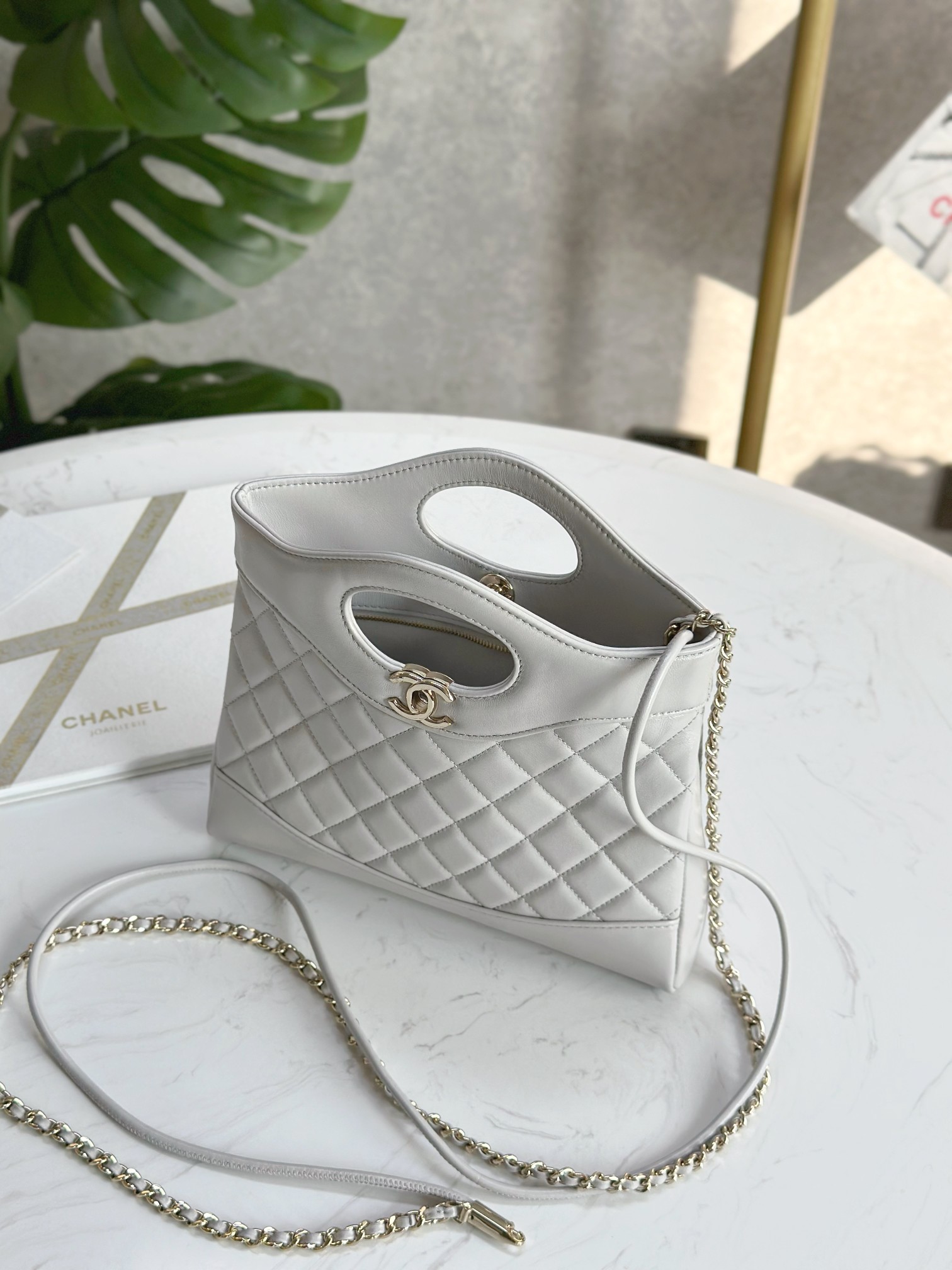 Chanel 31 Mini Bag in Lambskin - Image 8