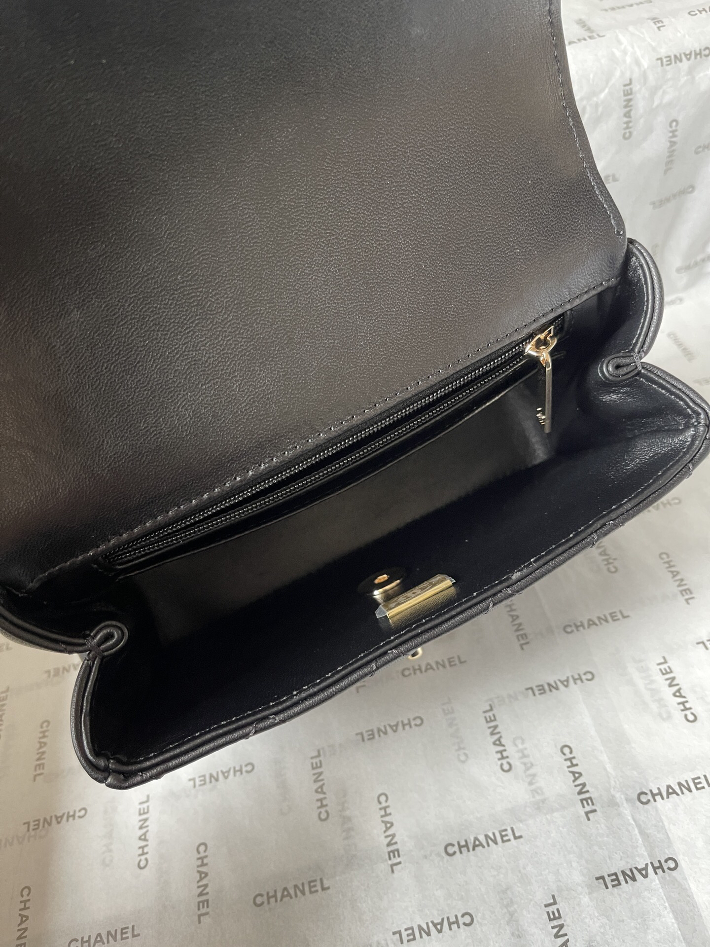 Chanel 23A CF Mini Top Handle Bag with Crystal Handle - Image 8