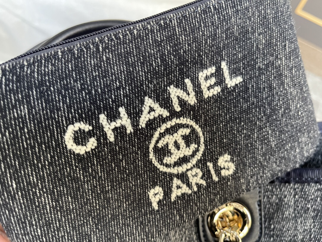 Chanel 2022 Mother and Child Beach Denim Canvas Tote Bag - Image 8