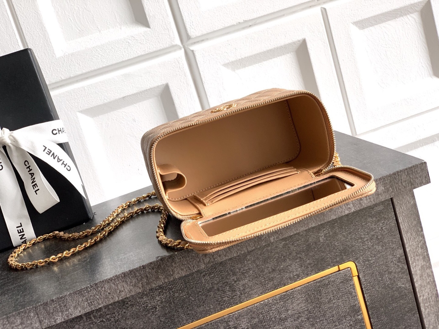 CHANEL 26C Chain Crossbody Box Bag - Image 8