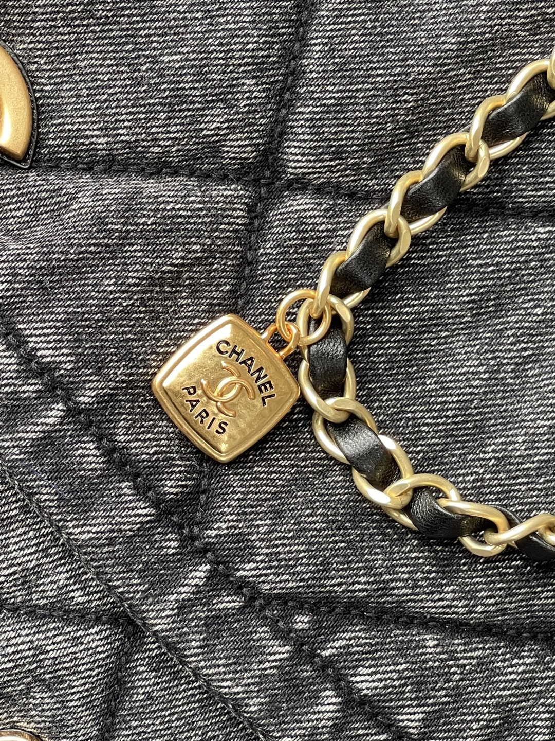 Chanel Denim Shopping Tote Bag AS5727 - Image 8