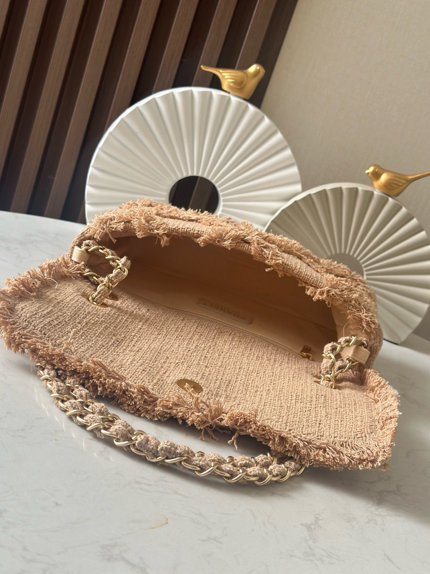 Vintage Straw Bag with Linen Weave and Fringe - Image 8