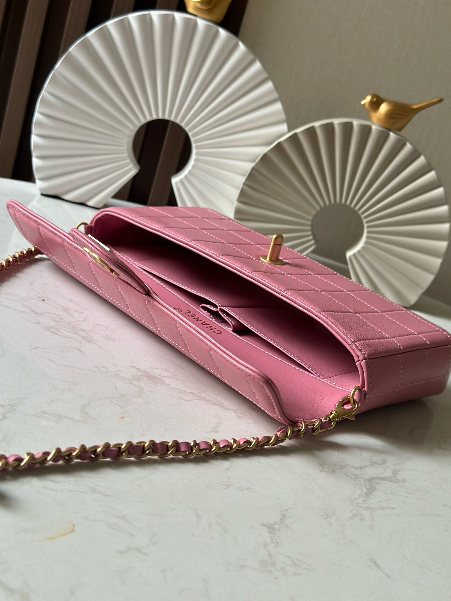 Vintage Chanel Lambskin Underarm Shoulder Bag in Soft Pink - Image 8