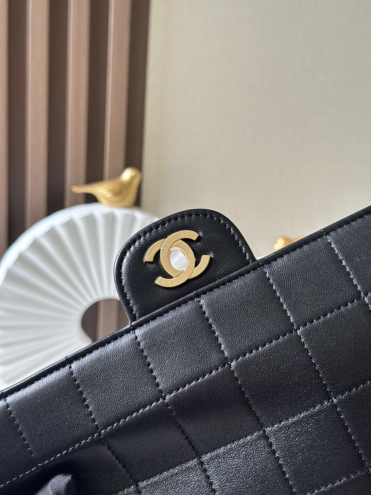 Chanel Vintage Lambskin Underarm Shoulder Bag in Soft Milk Tea - Image 8