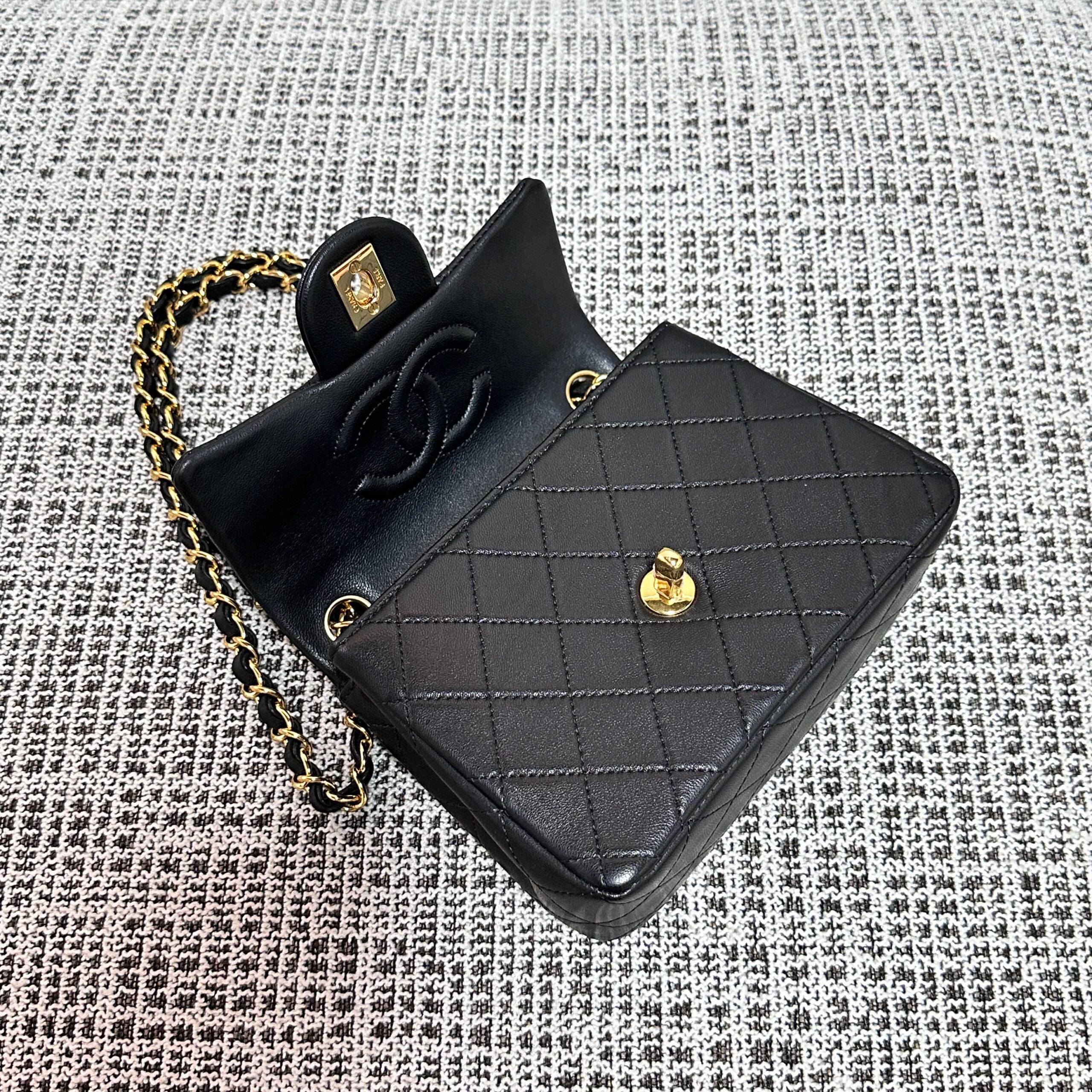 Chanel Vintage Square Crossbody Bag - Image 8