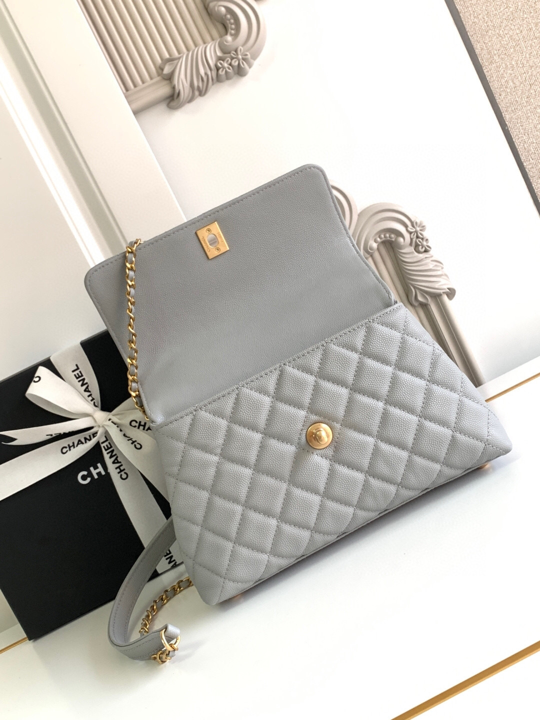 Chanel Coco Handle Classic Leather Top-Handle Bag - Image 8