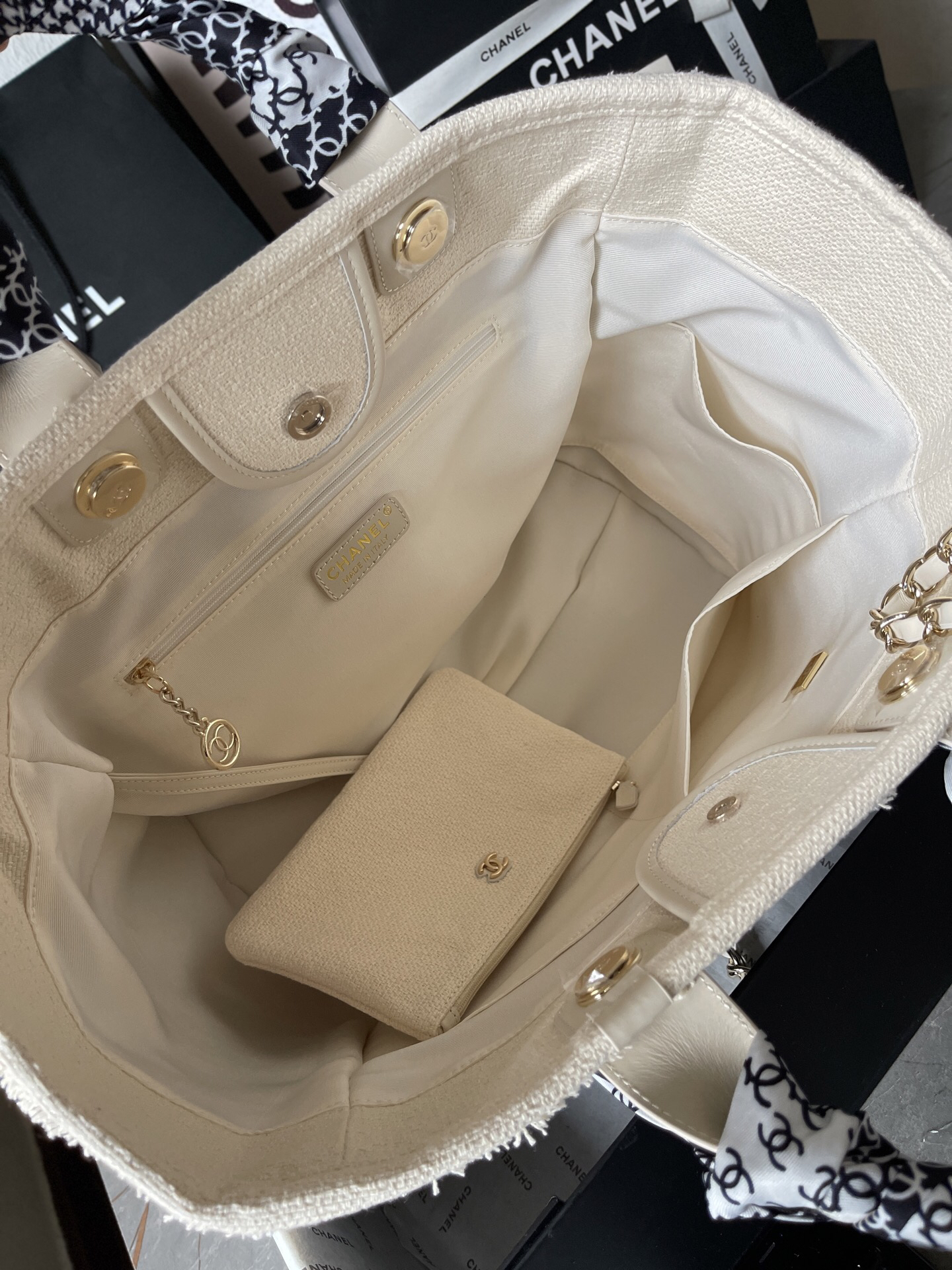 Chanel AS66941 Apricot Blue Beach Canvas Tote Bag - Image 8
