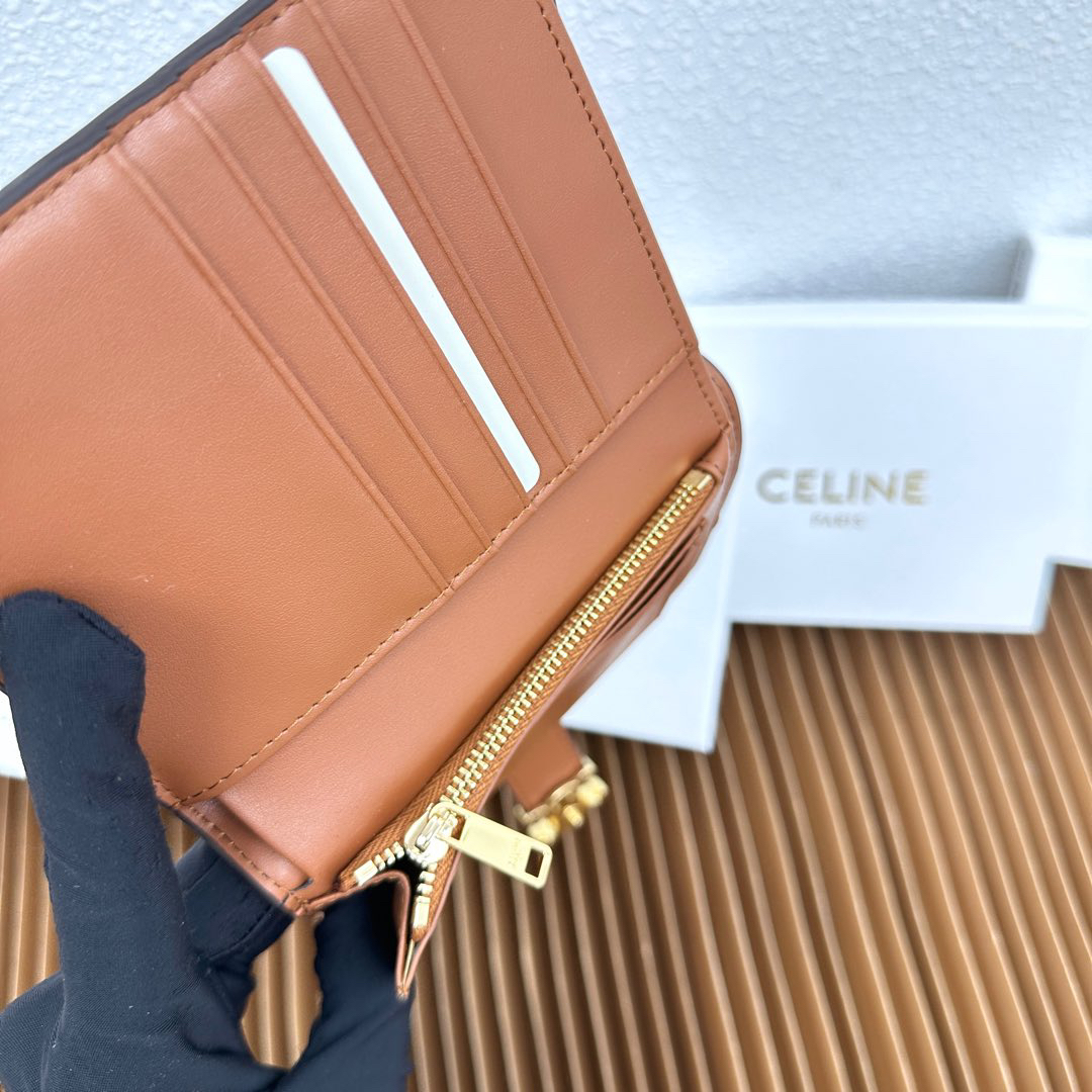 CELINE VICTOIRE Medium Cowhide Leather Wallet - Image 8