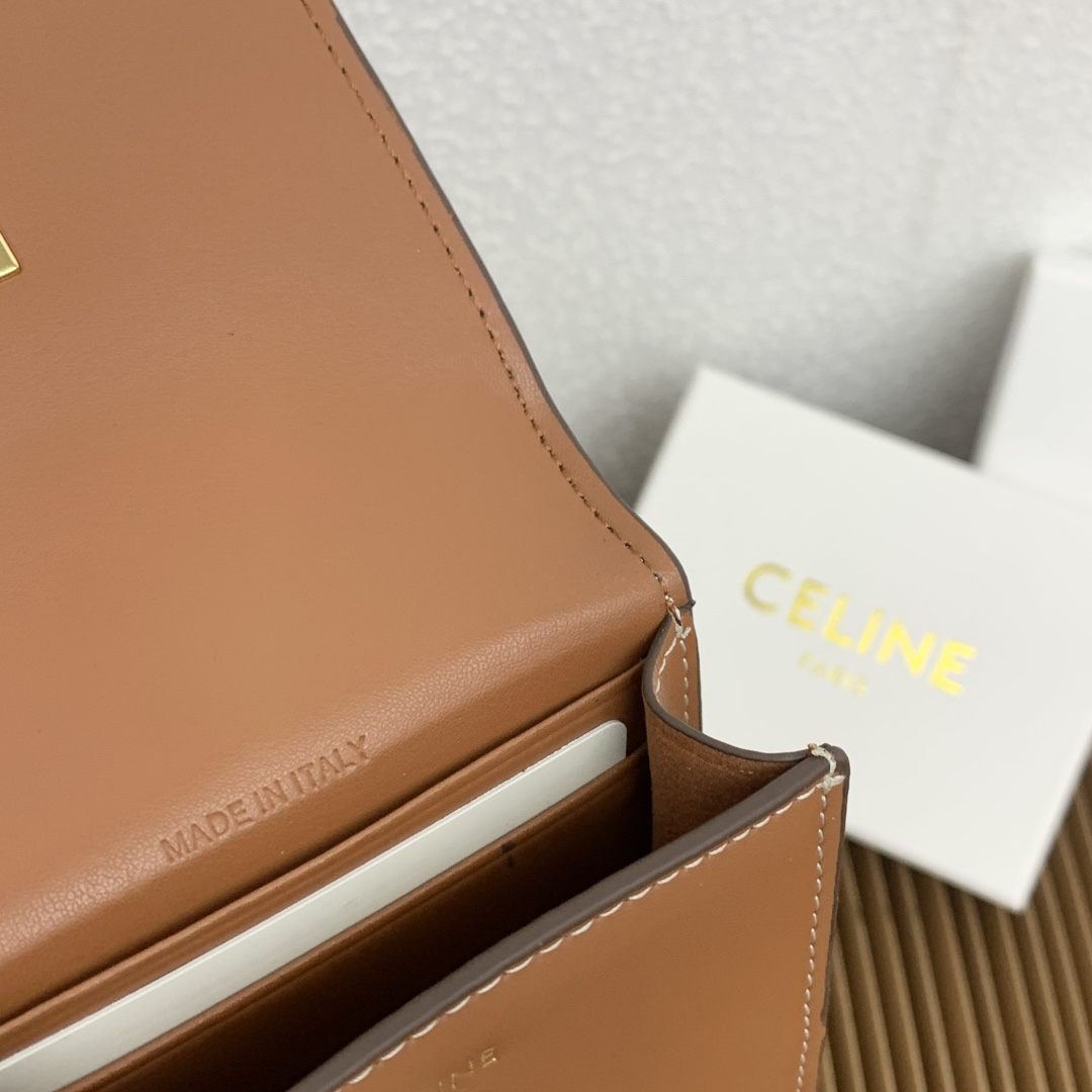 Celine Triomphe 16 Leather Flap Card Holder - Image 8