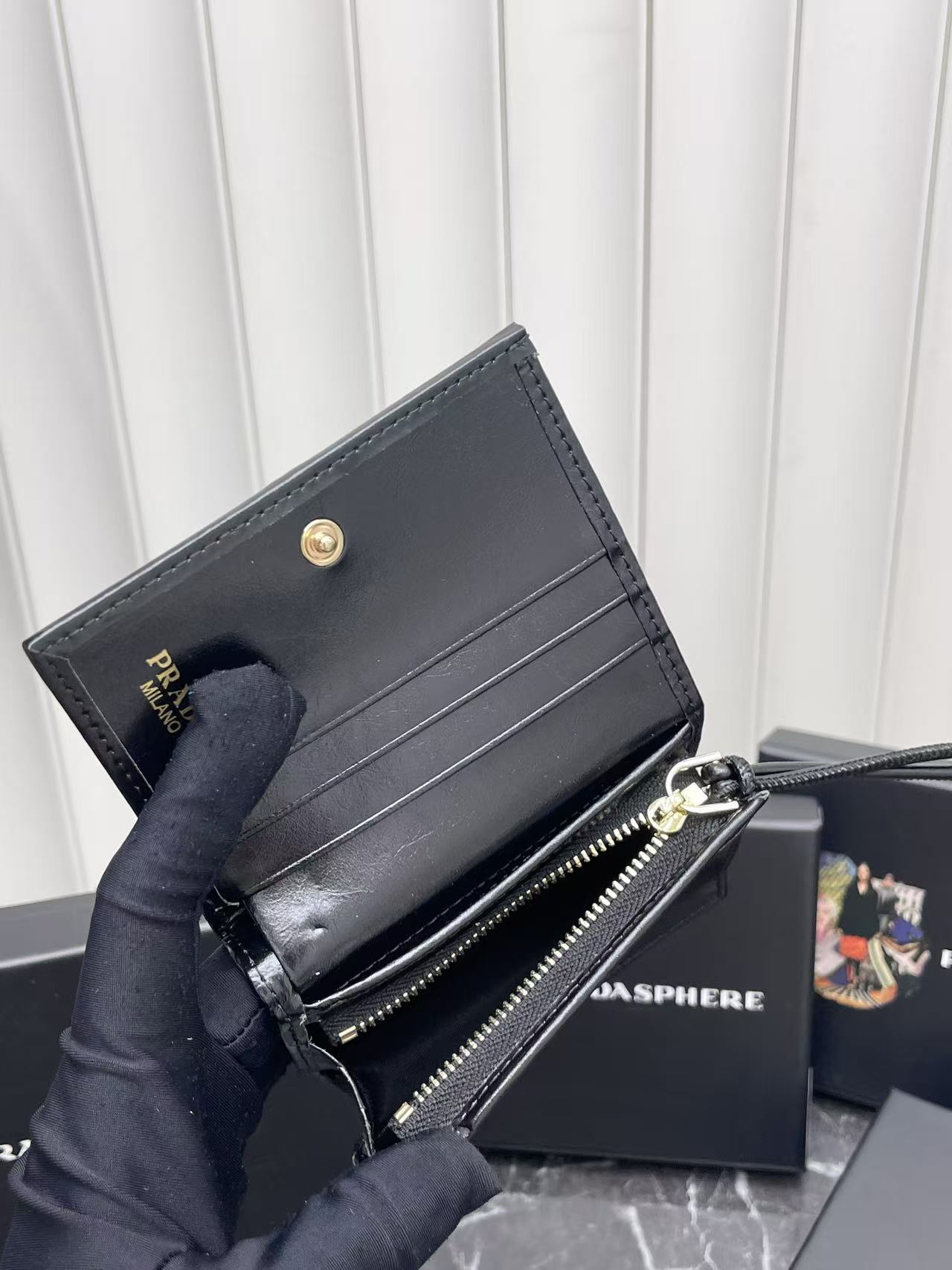 Prada Leather Wallet with Metal Triangle Logo and Zipper Closure - Image 8