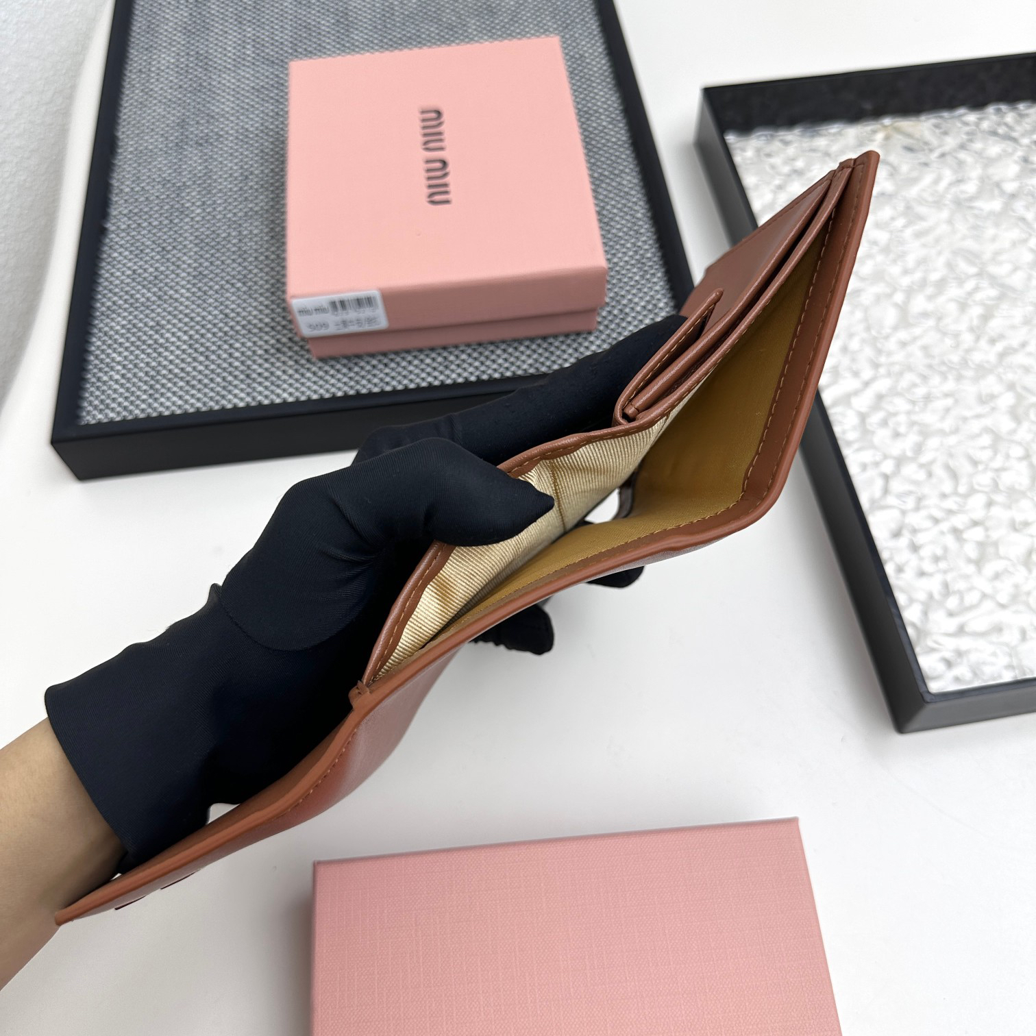 Miu Miu Tri-Fold Leather Wallet - Image 8