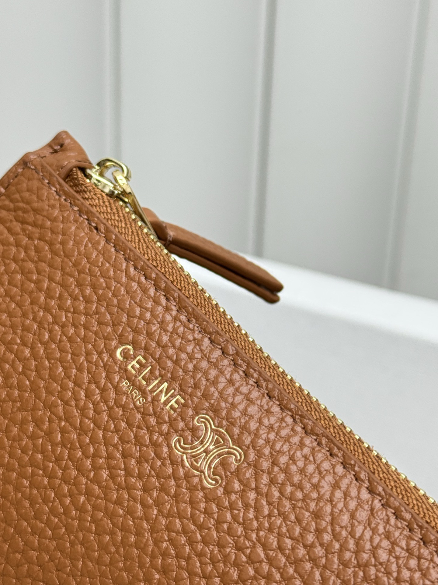 Celine Triomphe Long Zipped Card Holder - Image 8