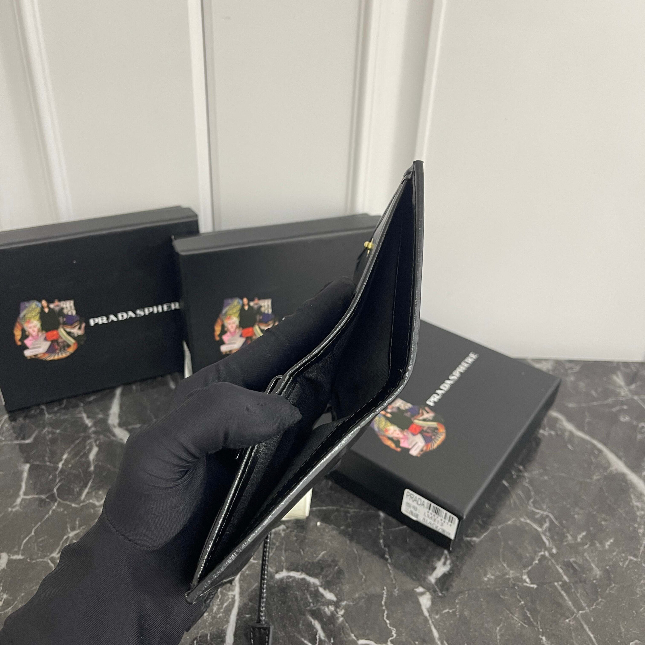 Prada Small Leather Wallet with Enamel Triangle Logo - Image 8