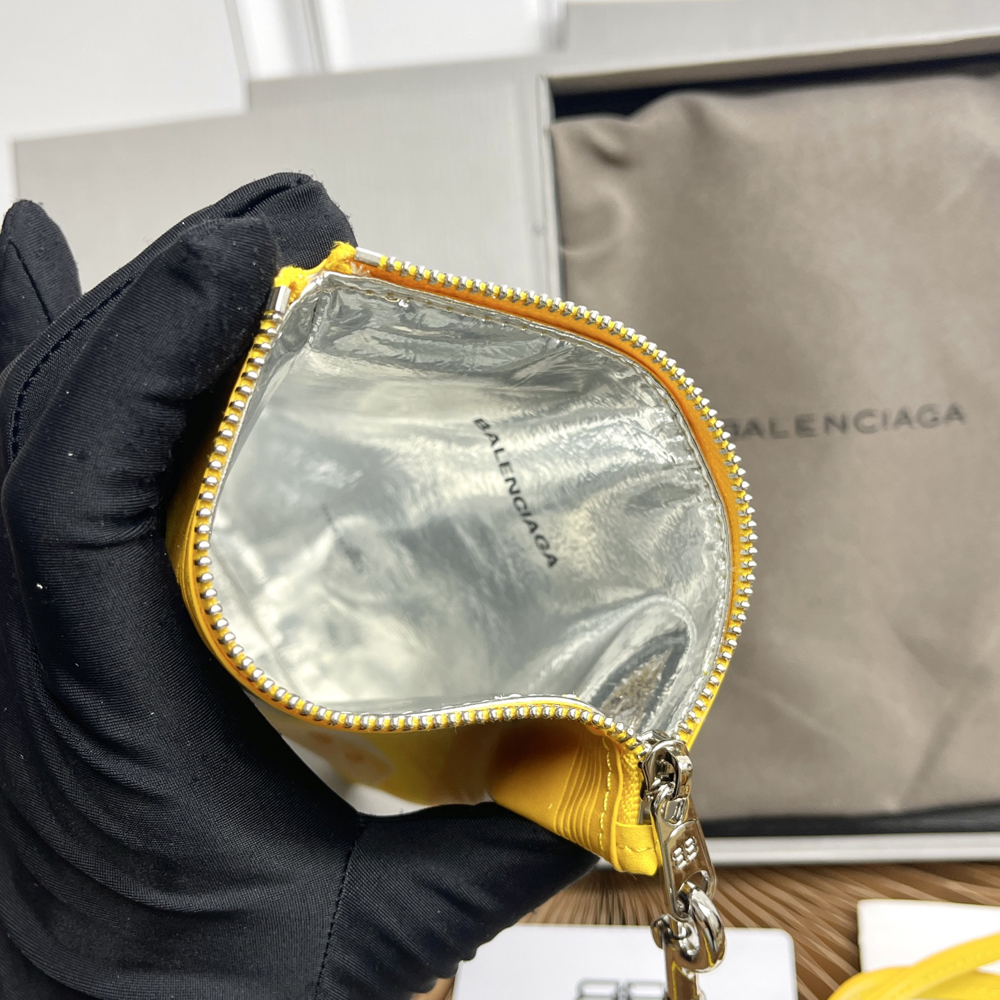 Balenciaga Chips Leather Phone Pouch - Image 8
