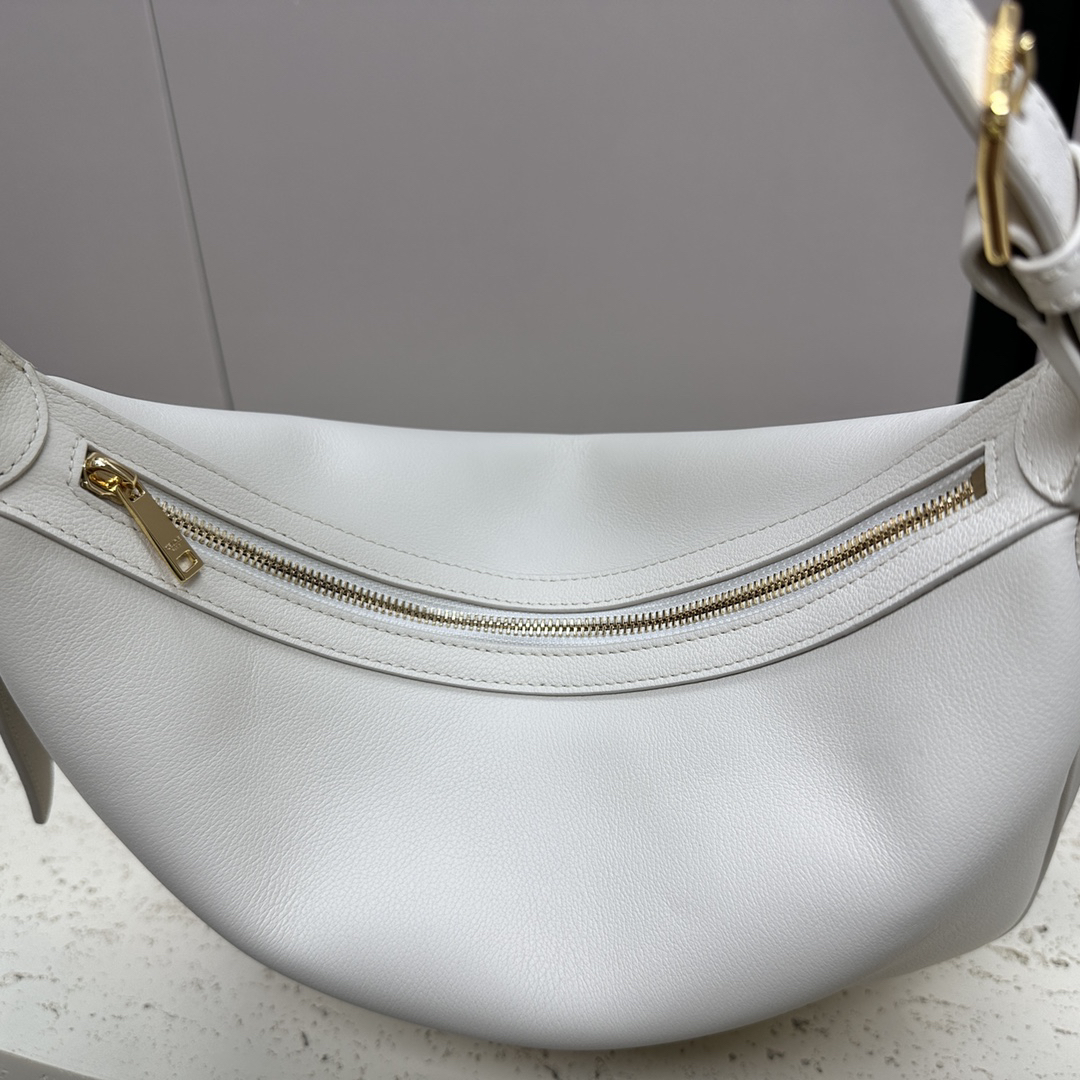 Chloé Heloise Logo-Print Calfskin Handbag - Image 8