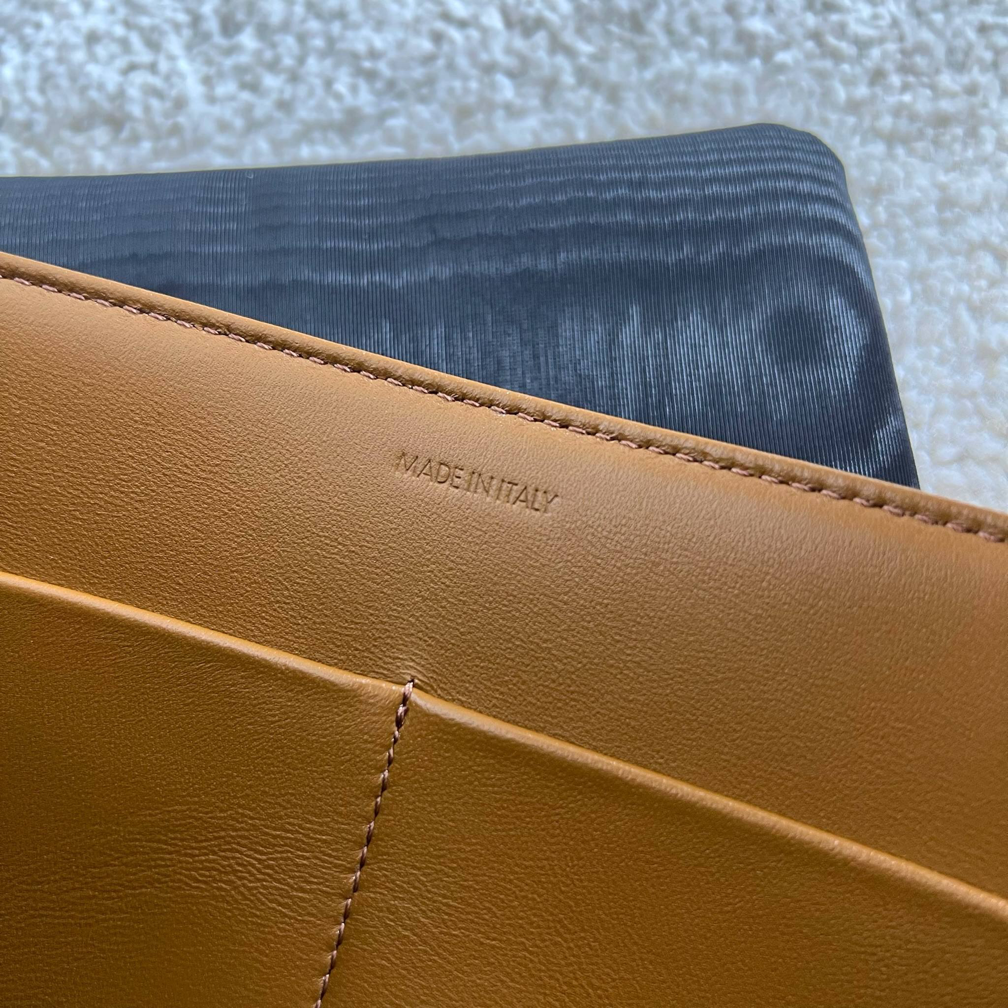 NINO Medium Handbag - Image 8