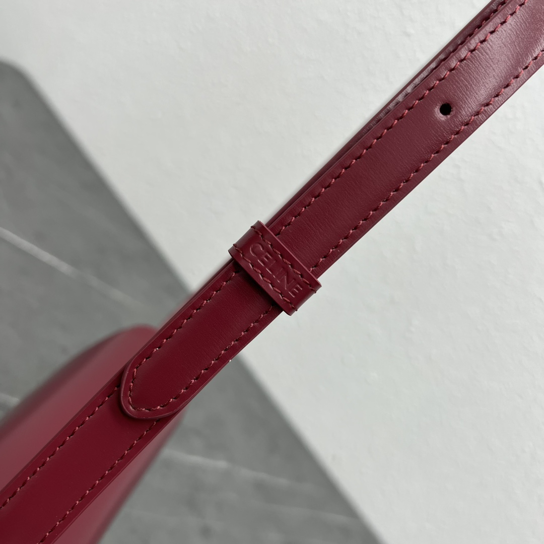 CE Saddle Crossbody Bag - Image 8