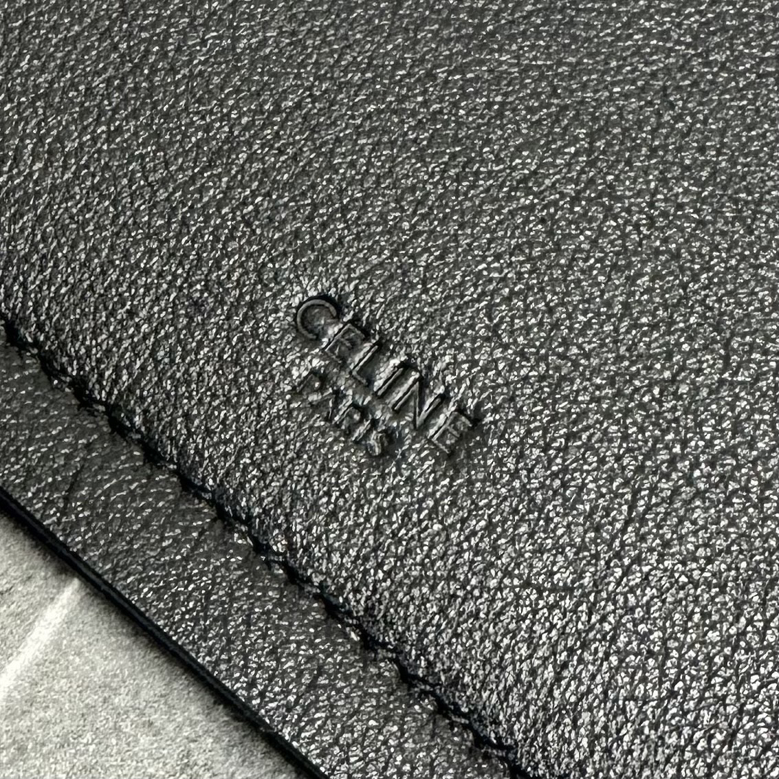 CE CUBE Medium Leather Tote Bag - Image 8