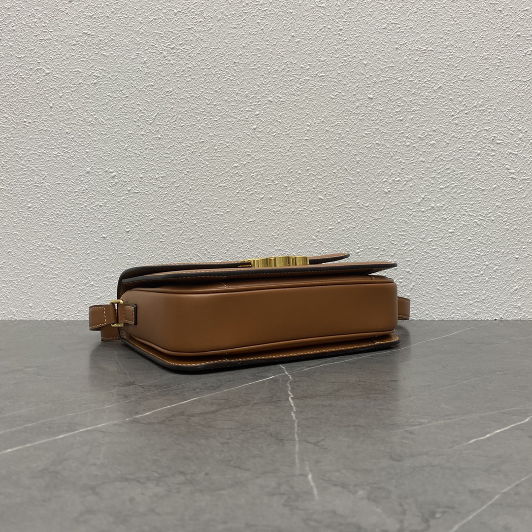 Triome Classic Leather Crossbody Bag - Image 8