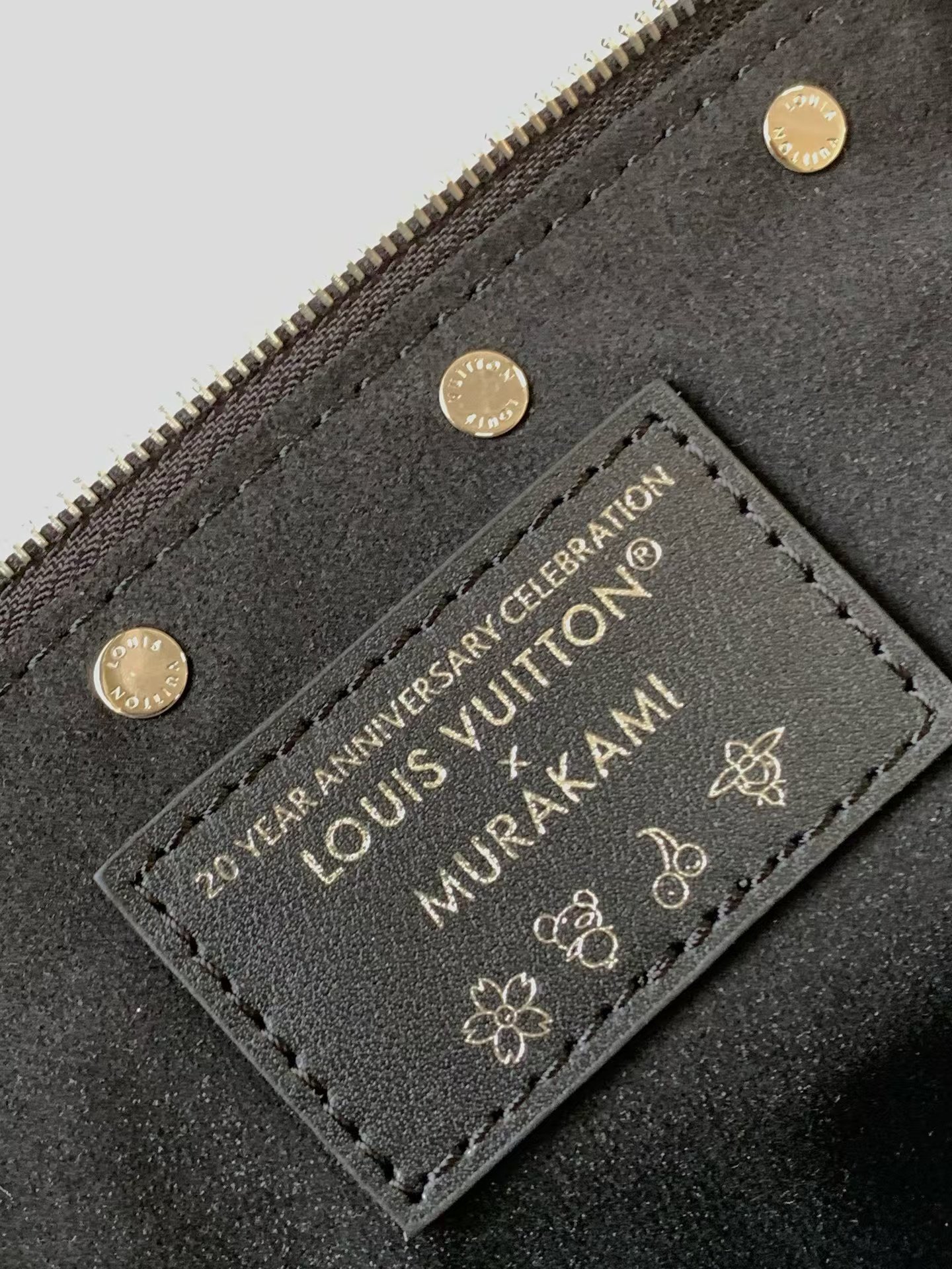 Louis Vuitton x Takashi Murakami Pochette Accessoires M13663 - Image 9
