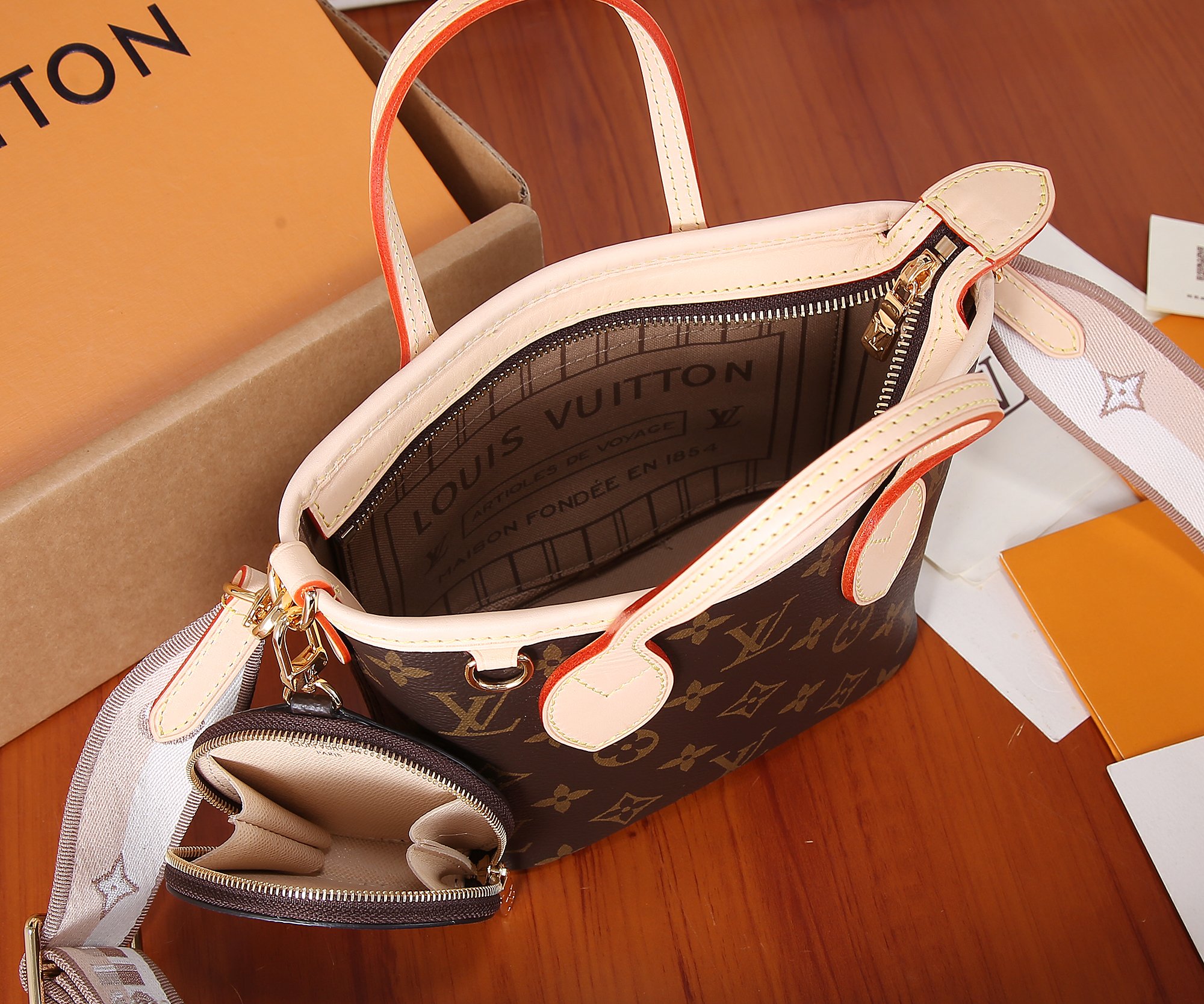 Louis Vuitton Neverfull BB Handbag - Image 9
