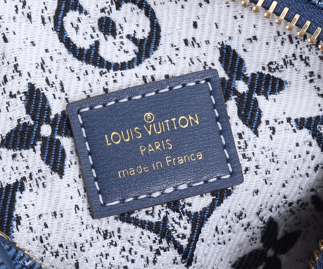 Louis Vuitton Nano Speedy Handbag - Image 9