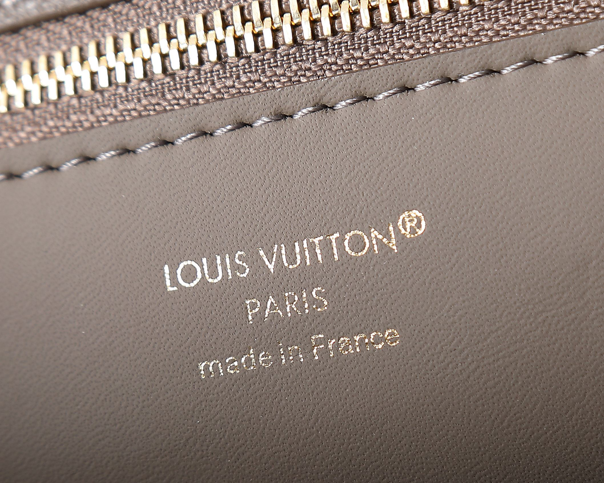 Vendôme PM Leather Handbag M27040 - Image 9