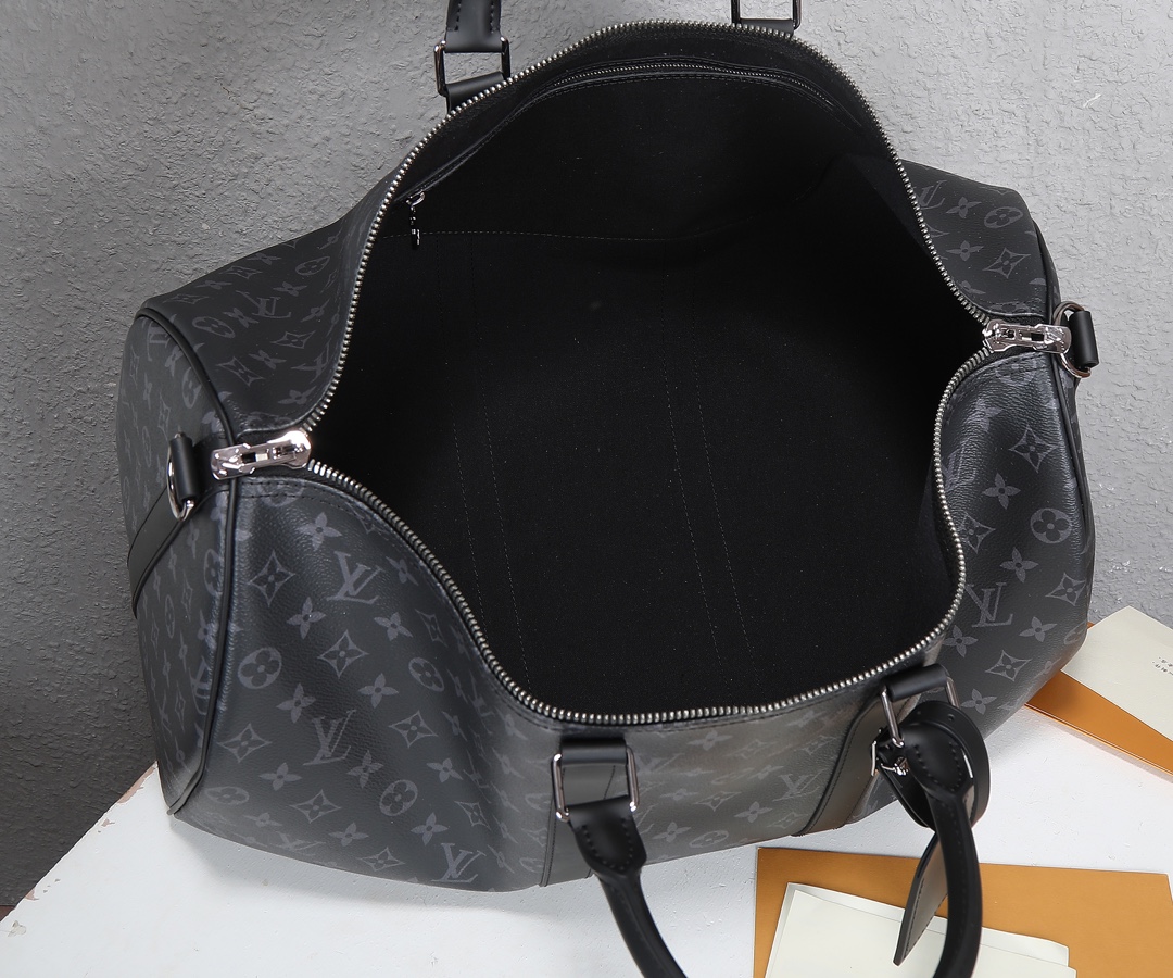 Louis Vuitton Keepall 50 Travel Bag in Monogram Eclipse Canvas - Image 9