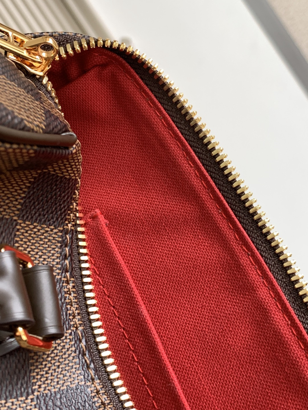 Louis Vuitton N40489 Monogram Crossbody Bag - Image 9
