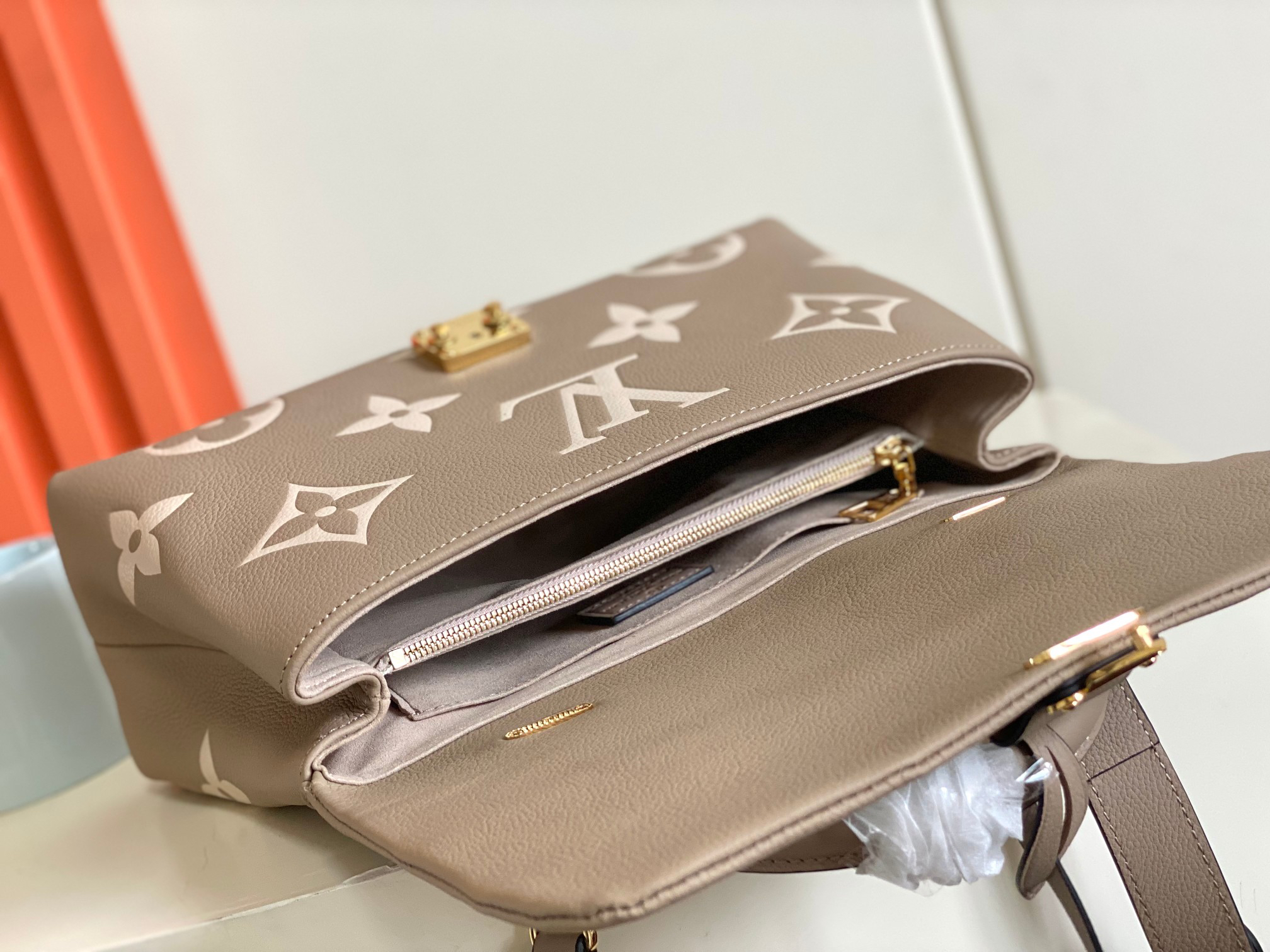 Louis Vuitton Madeleine Medium Handbag in Monogram Empreinte Leather - Image 9