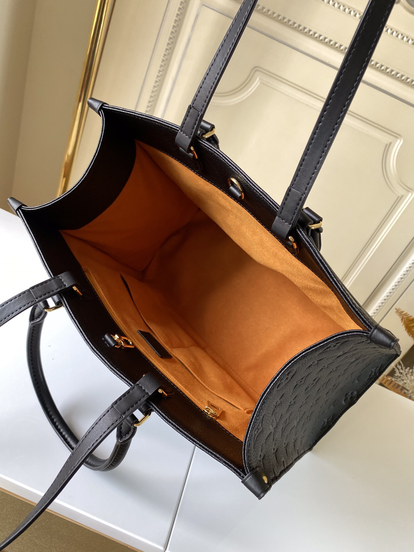 Louis Vuitton Onthego Small Tote Bag in Black - Image 9