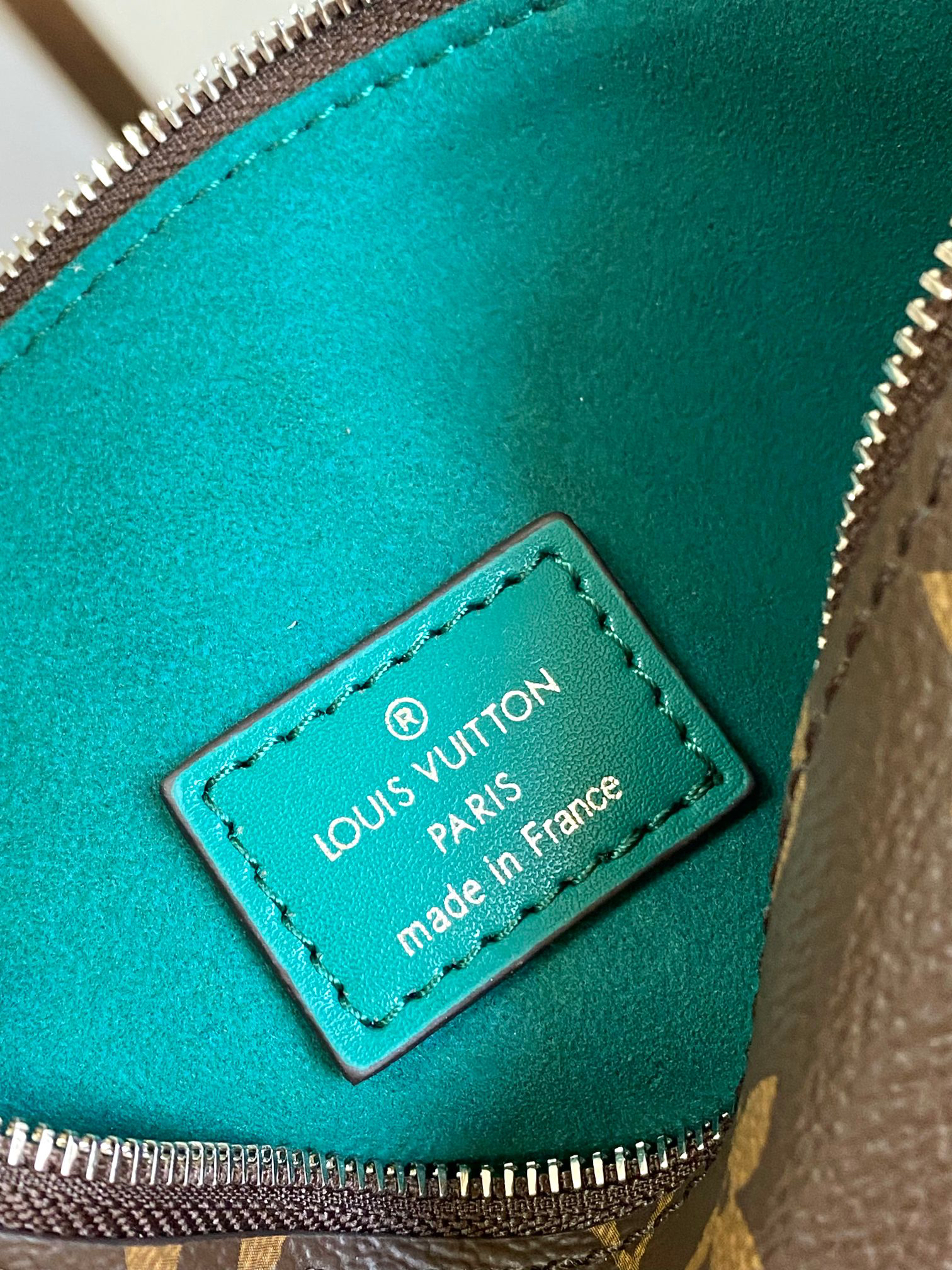 Louis Vuitton Neverfull Medium Tote Bag - Image 9