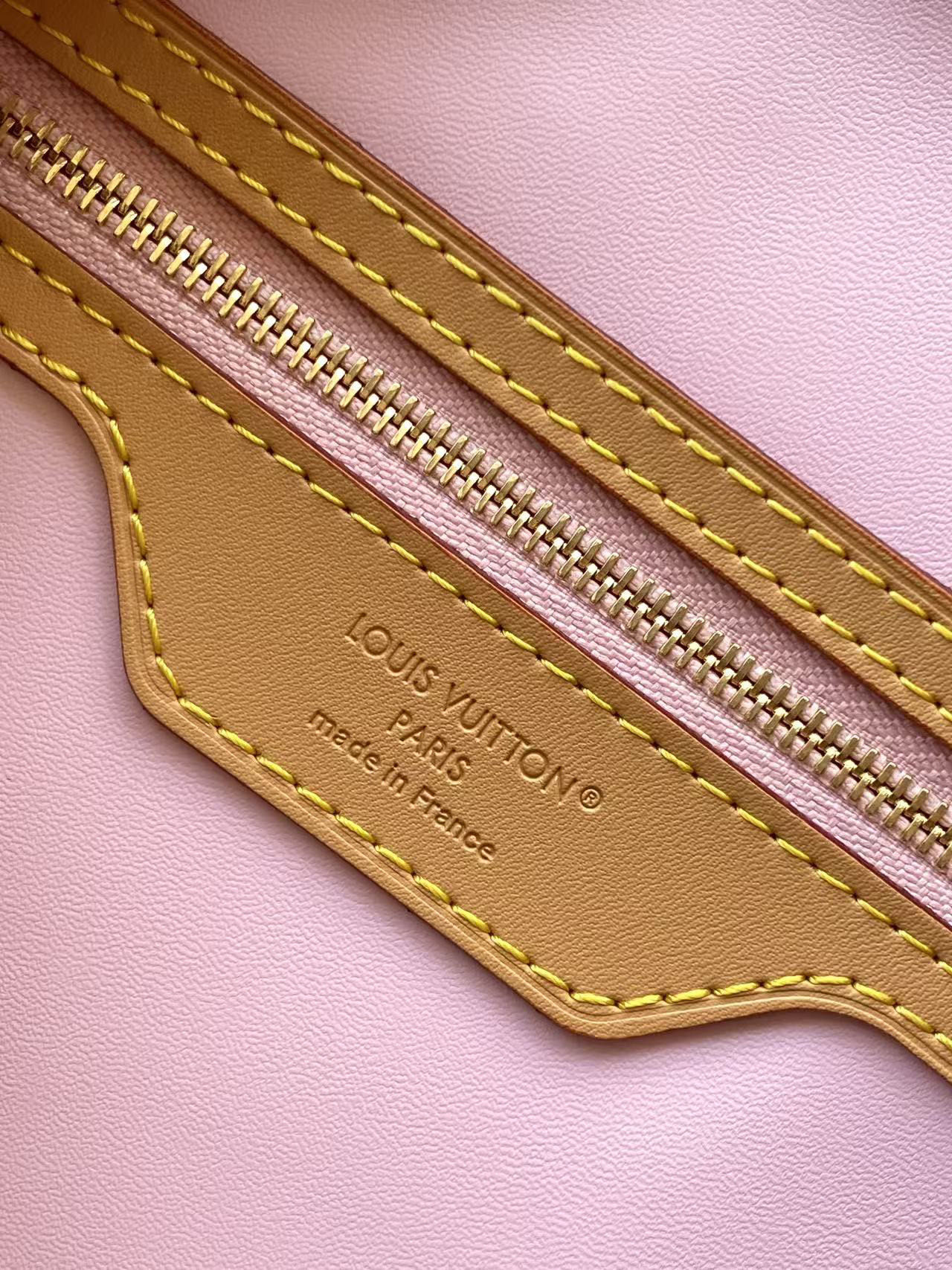 Louis Vuitton Speedy Soft 30 Boho Monogram Handbag - Image 9