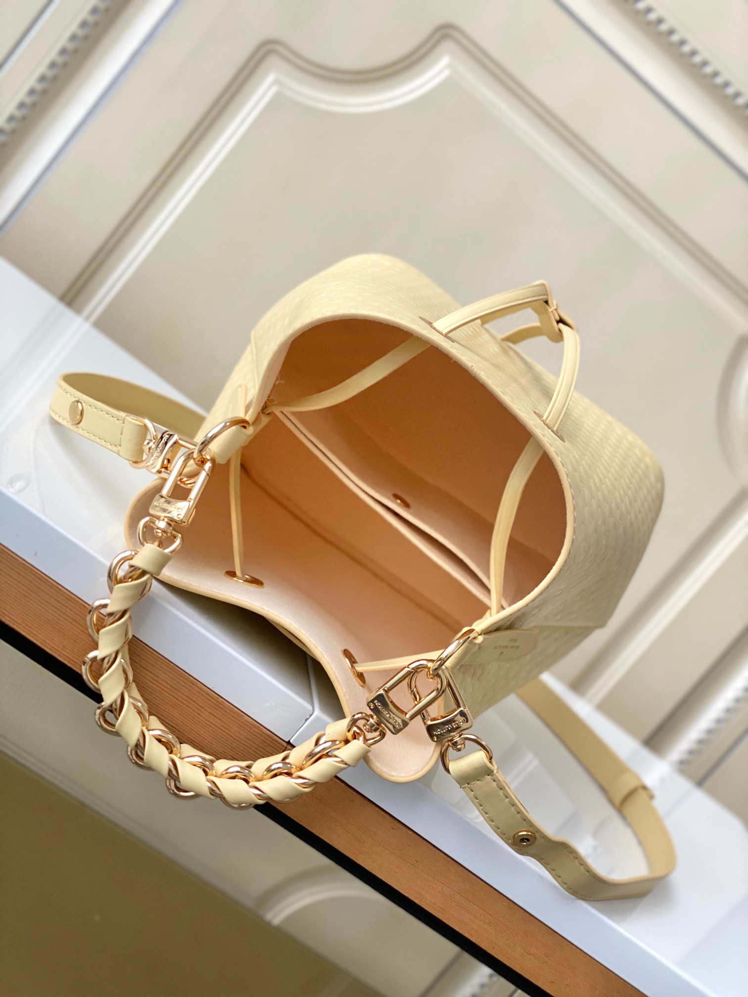 Louis Vuitton NeoNoé BB Bucket Bag - Image 9