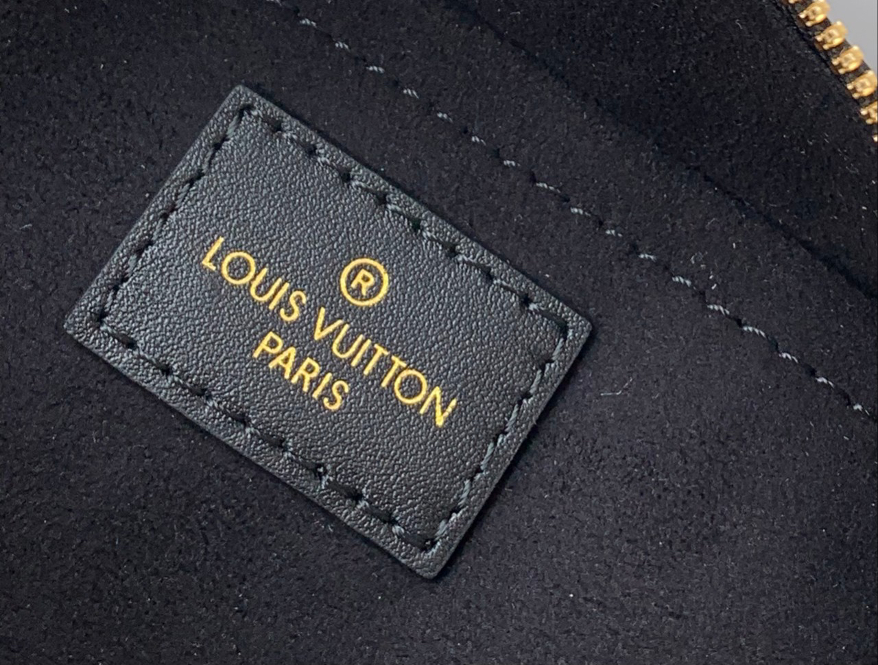 Louis Vuitton Speedy Bandouliere 20 Leather Crossbody Bag - Image 9