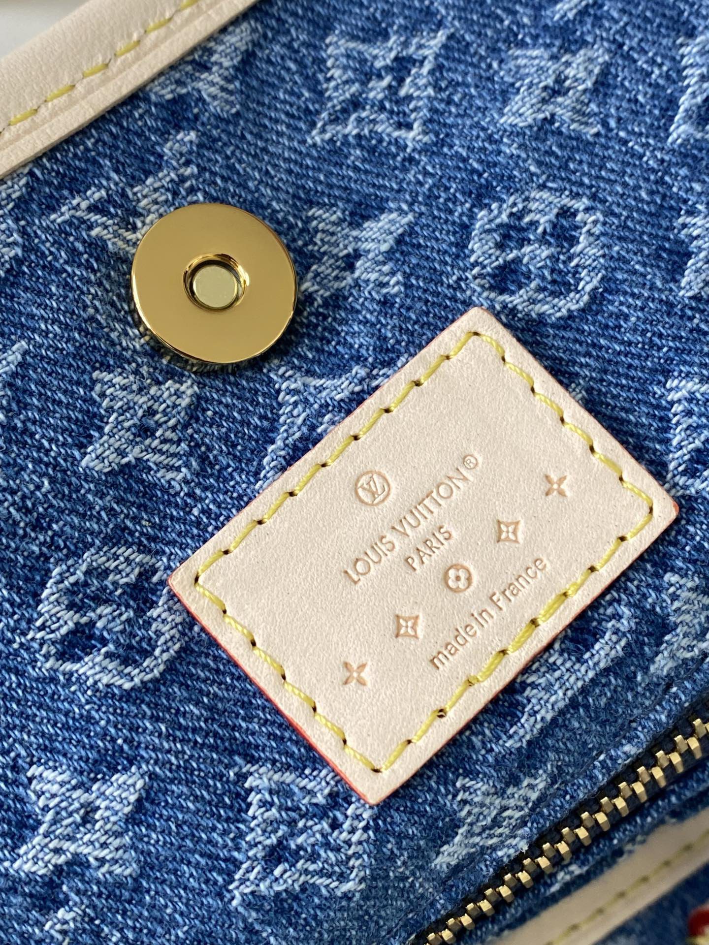 Louis Vuitton CarryAll MM Tote Bag in Blue Denim - Image 9