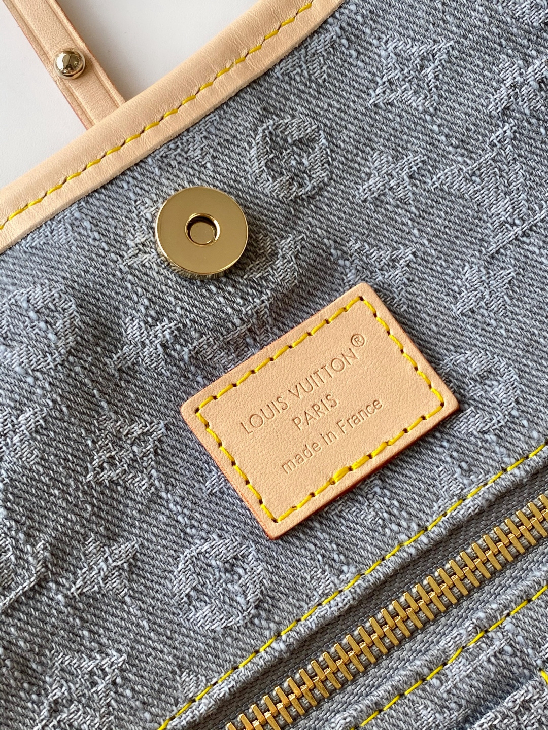 Louis Vuitton CarryAll MM Monogram Denim Handbag - Image 9