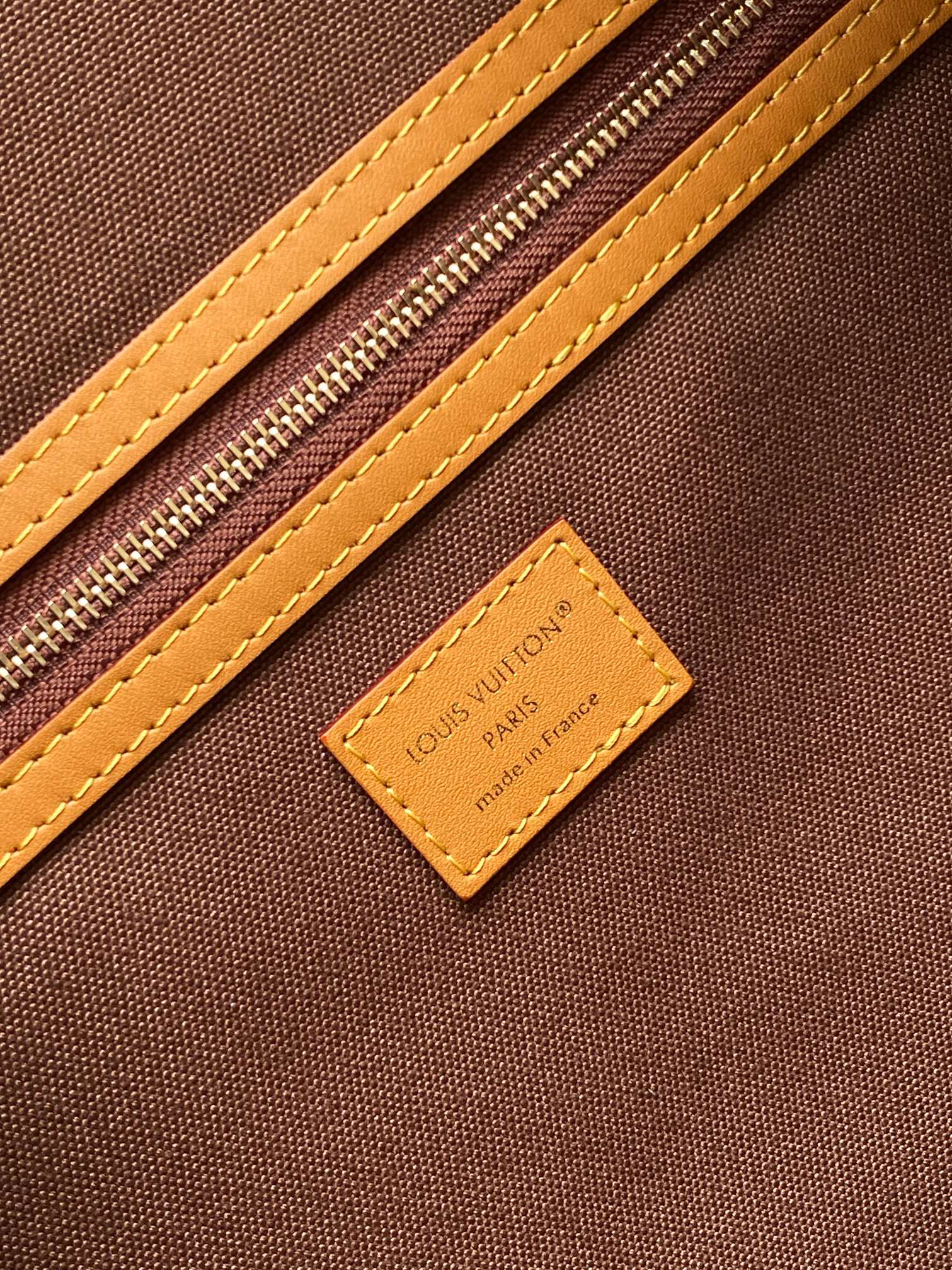 Louis Vuitton Metis Monogram Canvas Handbag - Image 9