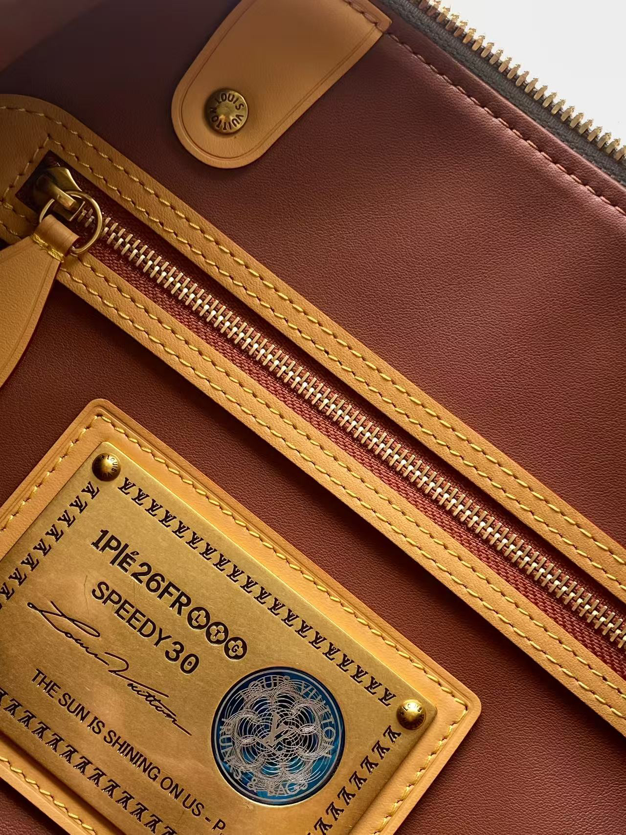 Louis Vuitton Speedy Bandoulière 30 Monogram Leather Handbag - Image 9