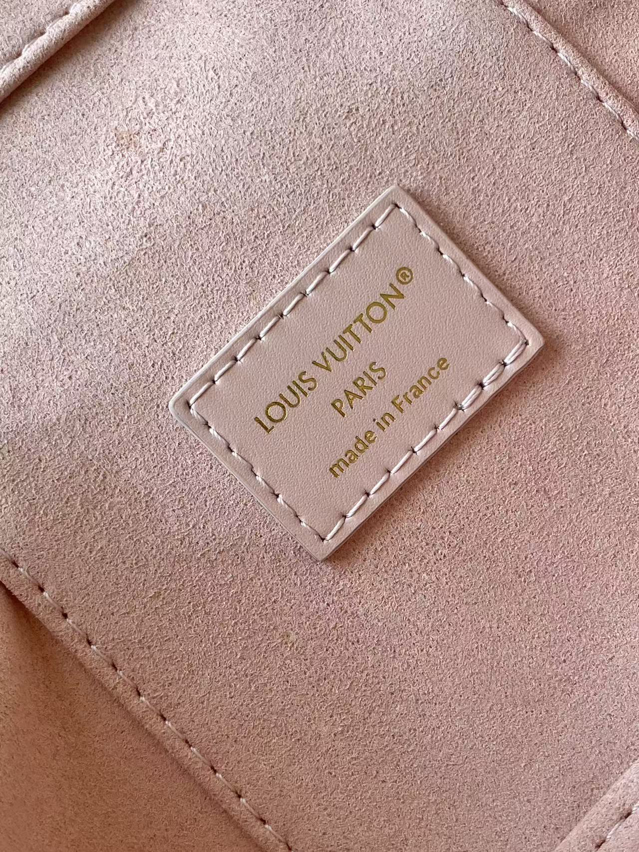 Louis Vuitton Vanity Chain Pouch M29051 / M29344 - Image 9