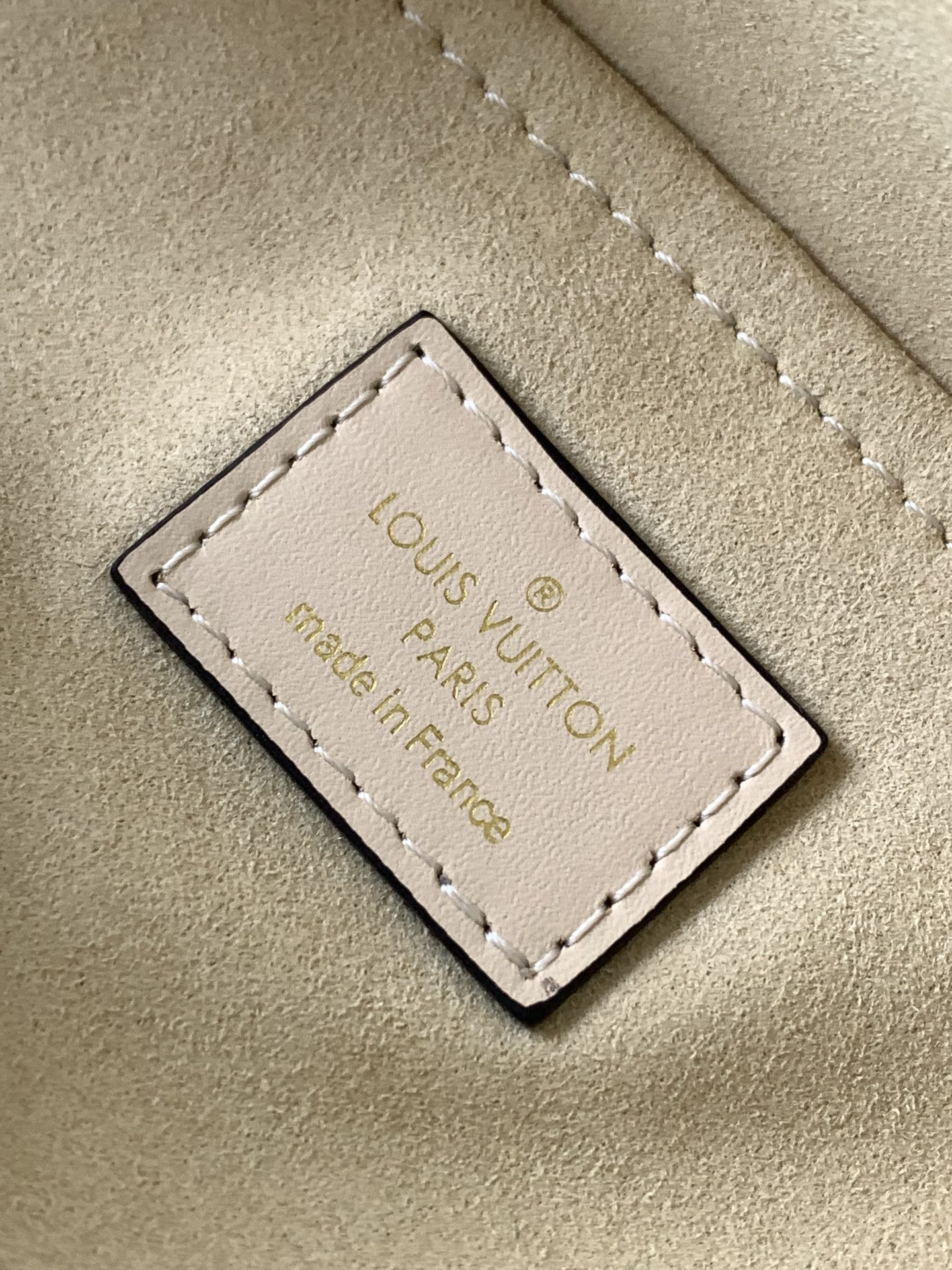 Louis Vuitton Speedy Bandoulière 20 Handbag - Image 9