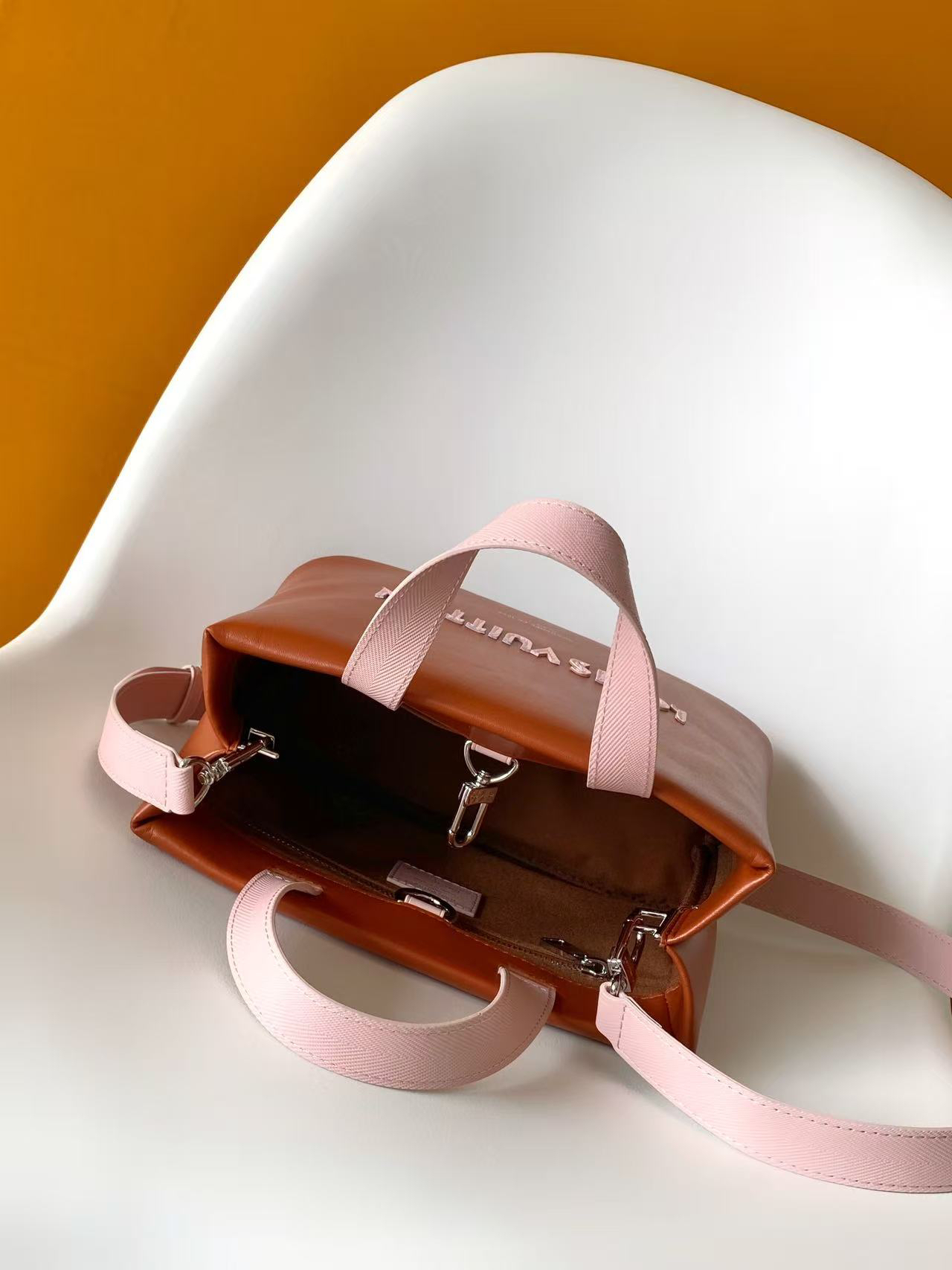 Louis Vuitton Medium Leather Handbag - Image 9