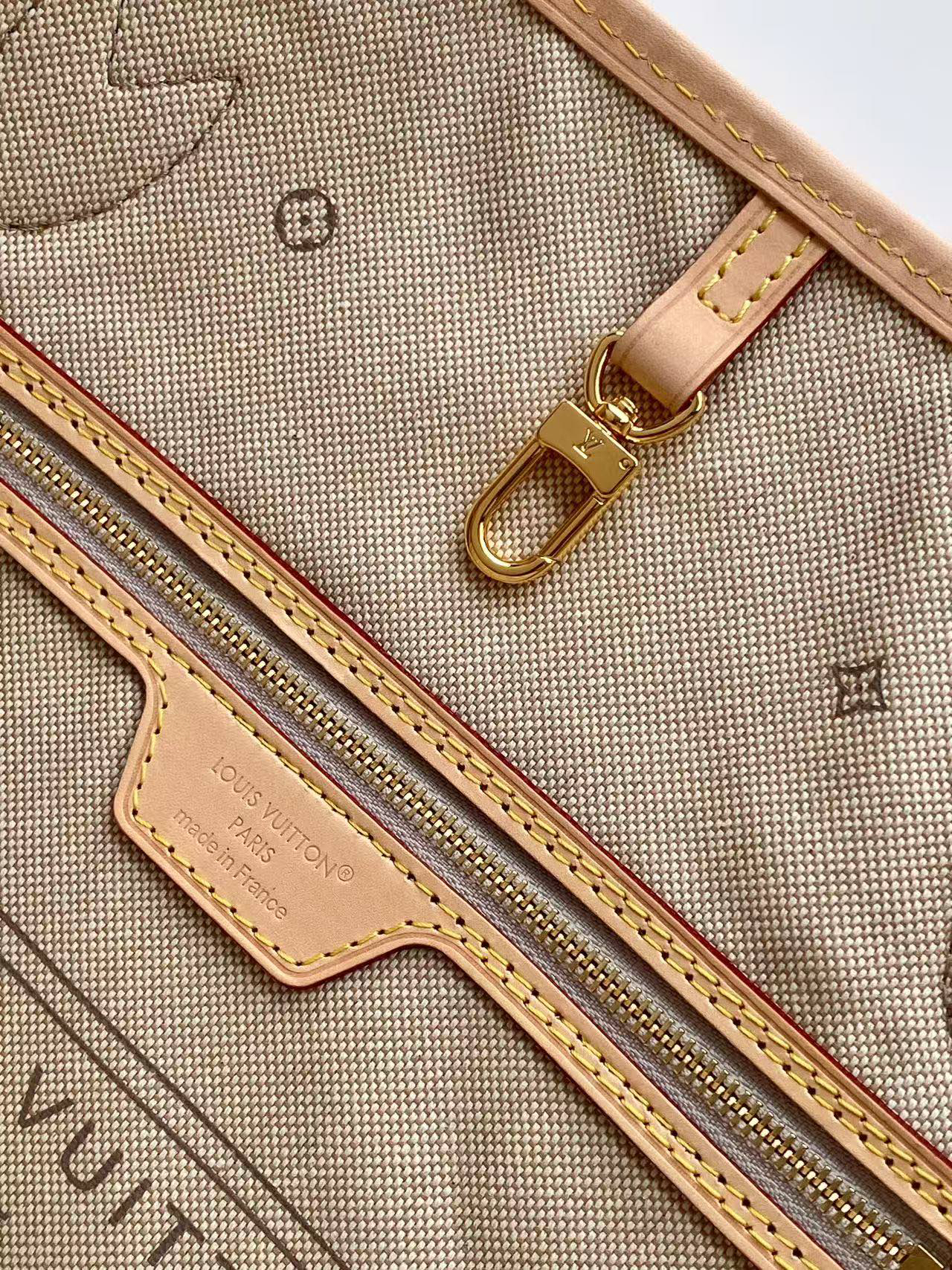 Louis Vuitton Neverfull MM Tote Bag in Monogram Embleme Peuplier - Image 9