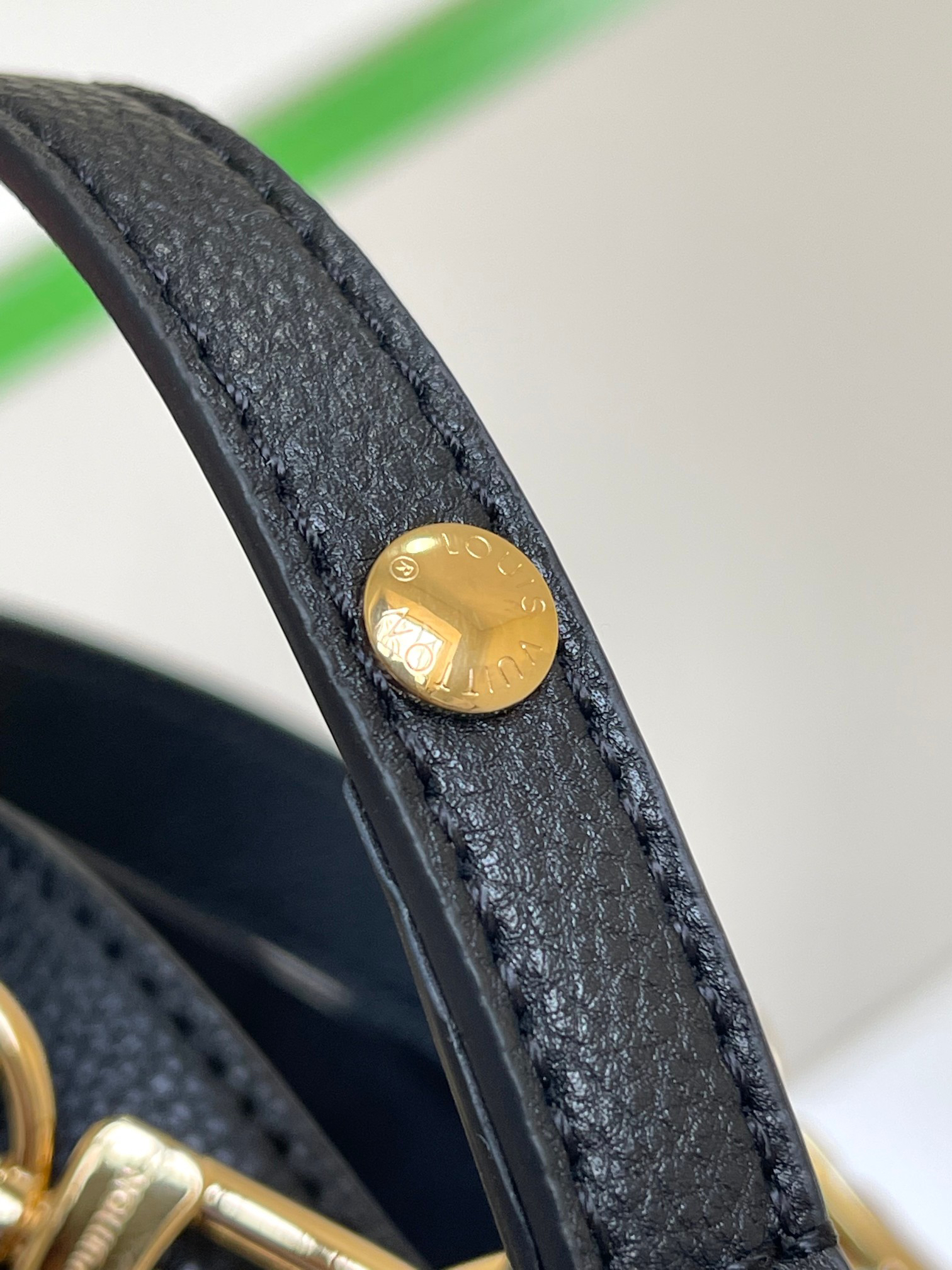 Louis Vuitton NeoNoe BB Bucket Bag M46734 in Black - Image 9