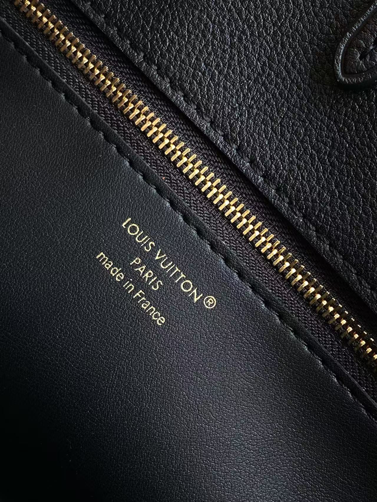 Louis Vuitton Vendôme PM Handbag - Image 9
