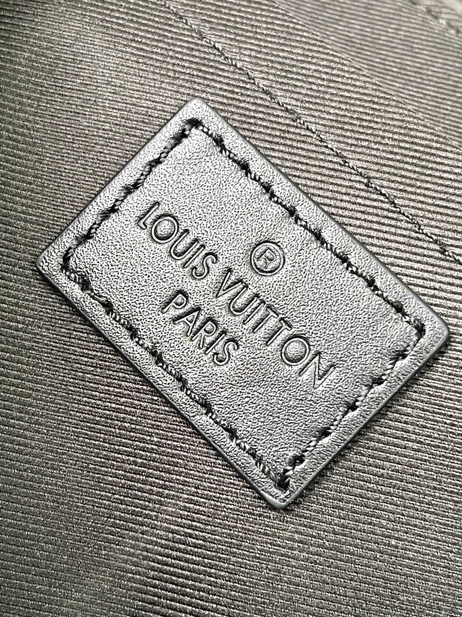 Louis Vuitton S-Cape M46794 Monogram Taurillon Leather Crossbody Bag - Image 9