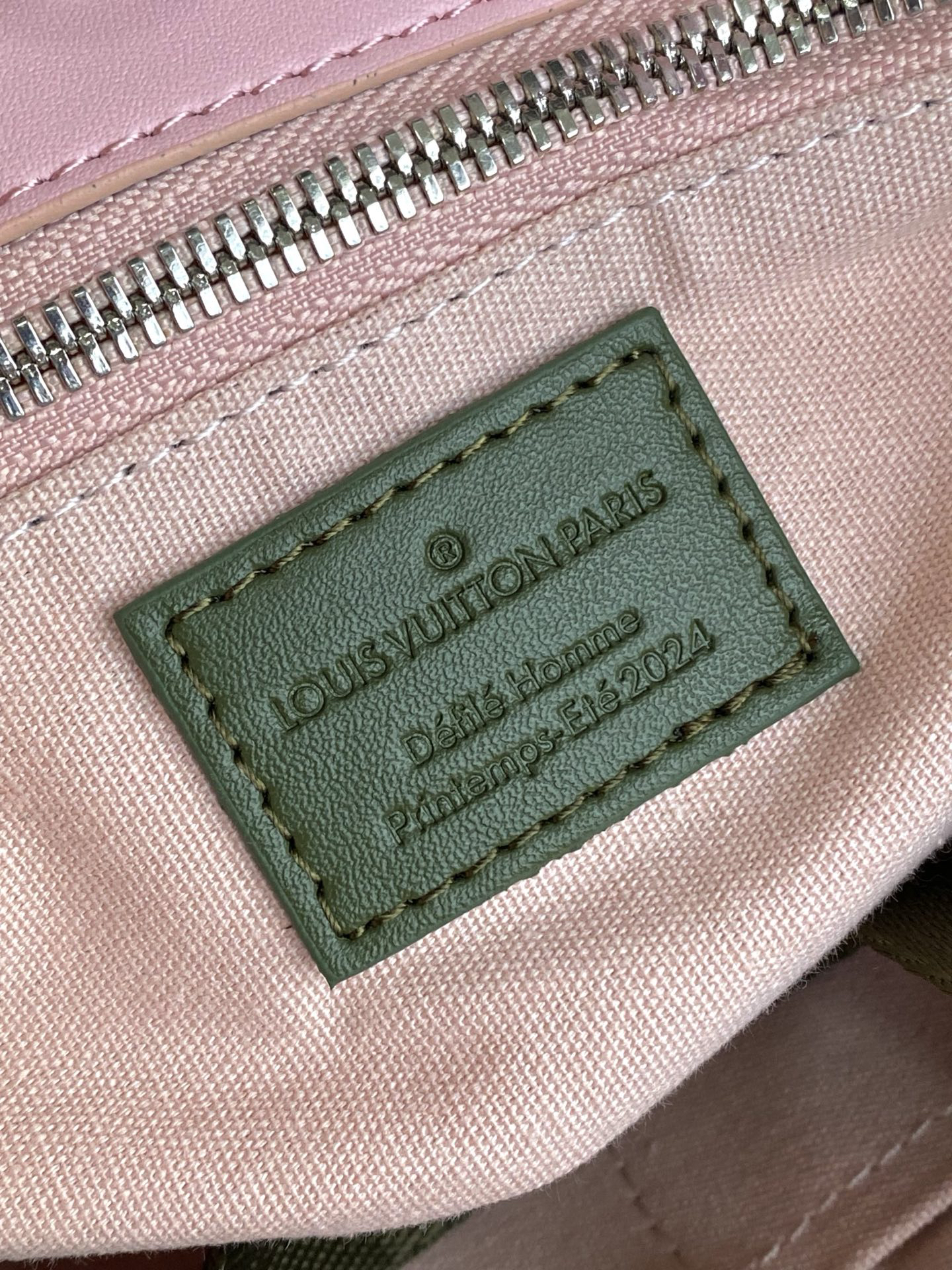 Louis Vuitton Medium Leather Handbag - Image 9