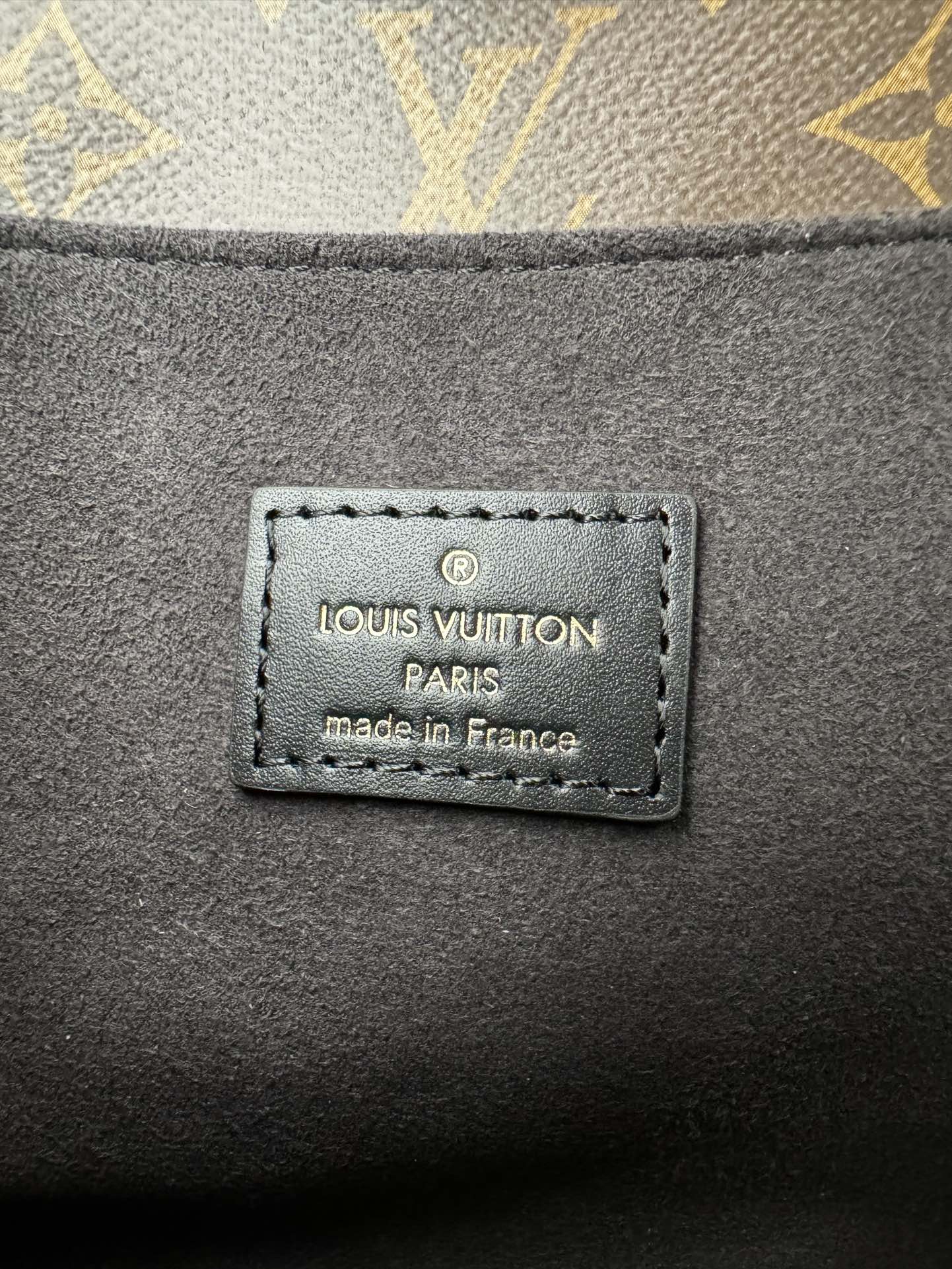 Louis Vuitton Pochette Métis Crossbody Bag M11941 - Image 9